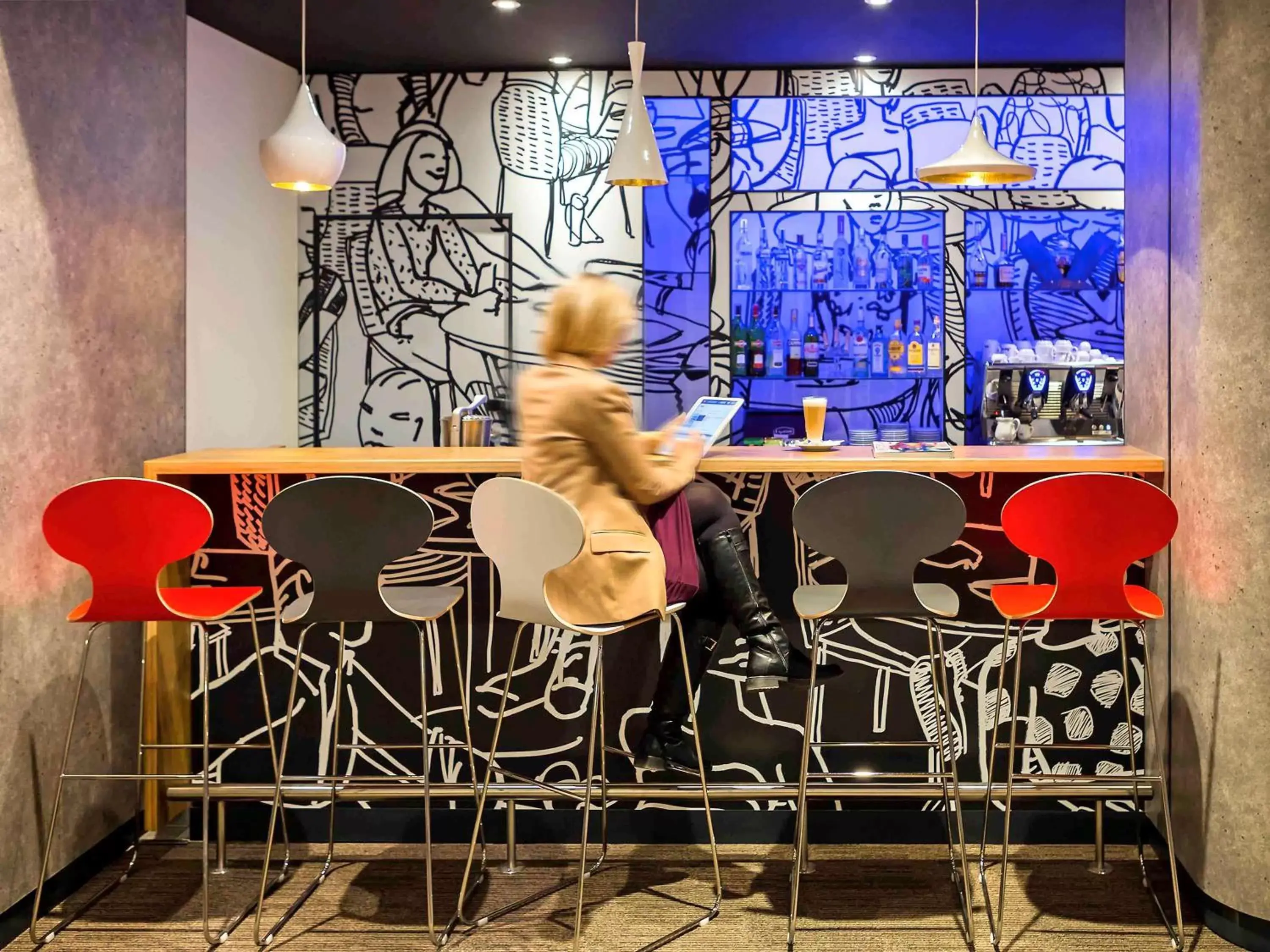 Lounge or bar in Ibis Wroclaw Centrum