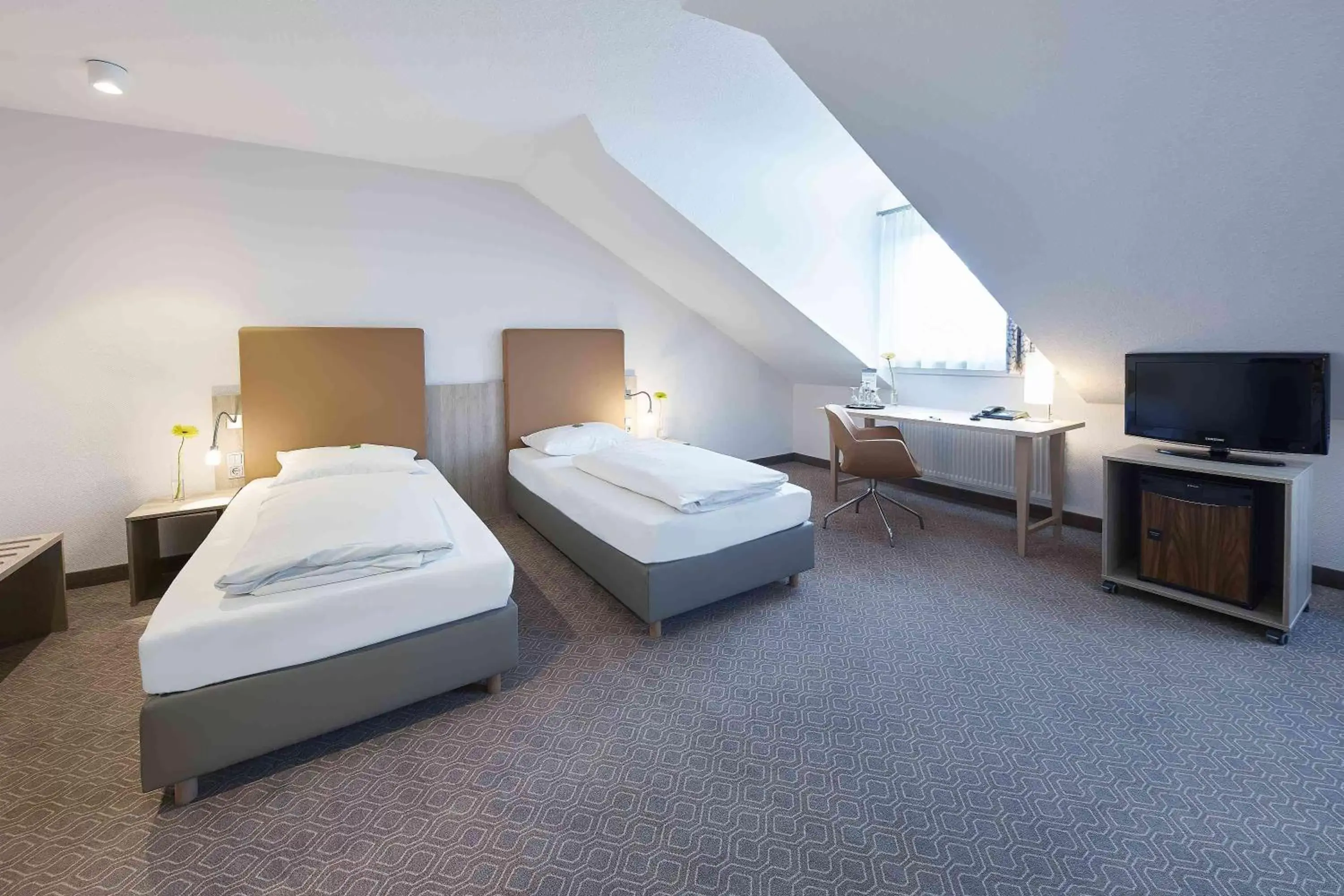 Bedroom, Bed in GHOTEL hotel & living Kiel