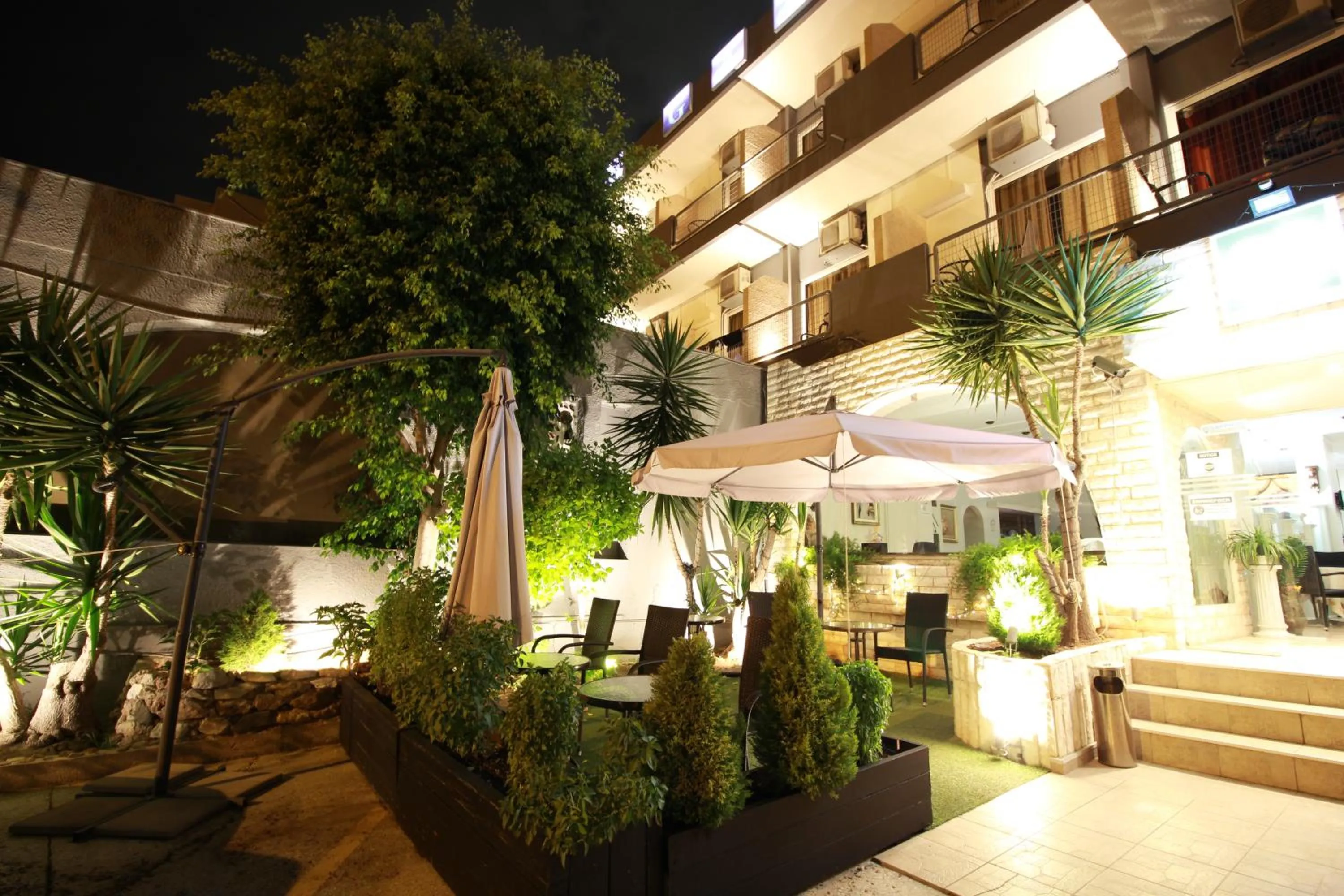 Property building in Galini Palace