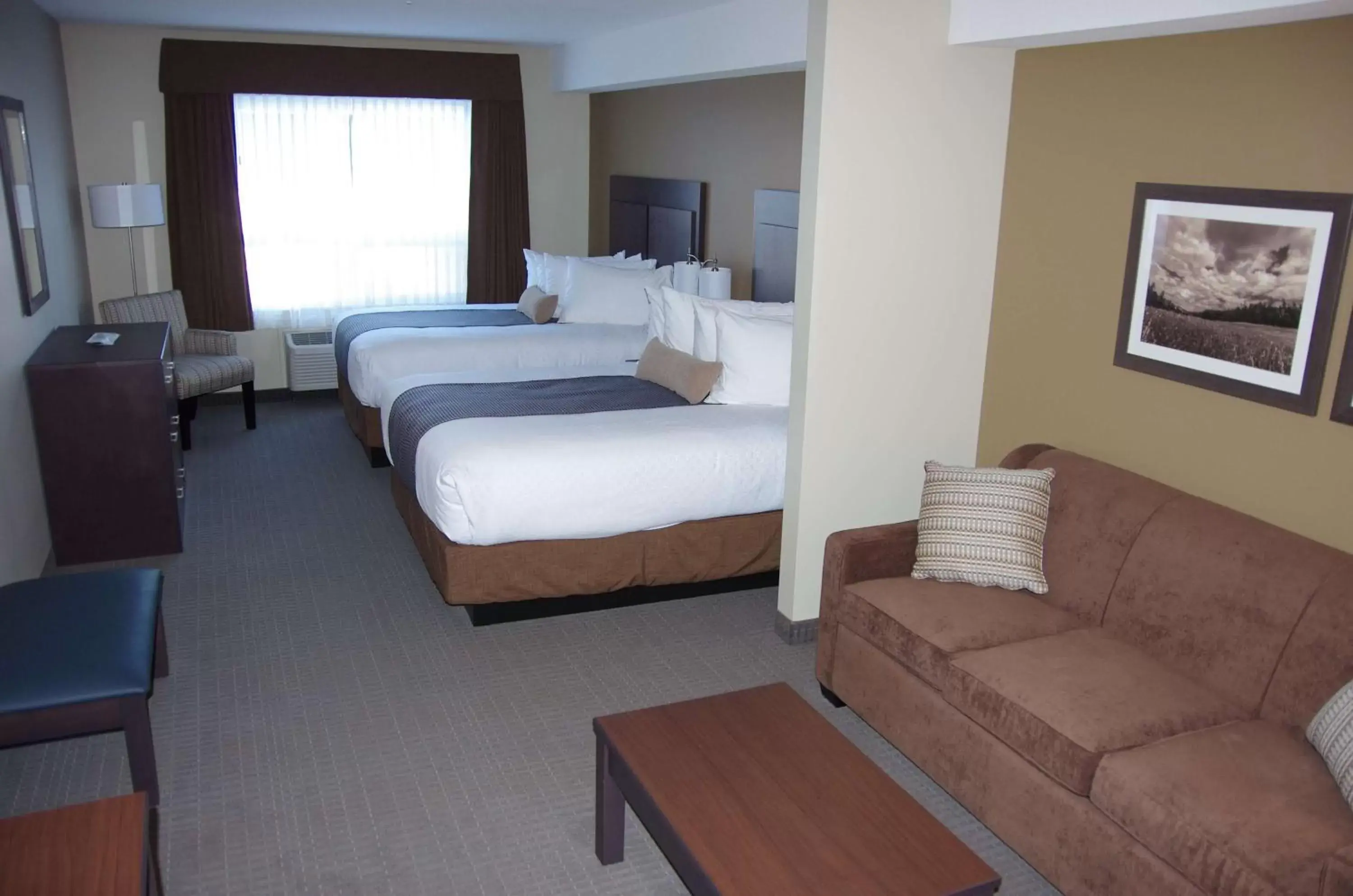 Photo of the whole room in Best Western Plus Lacombe Inn and Suites