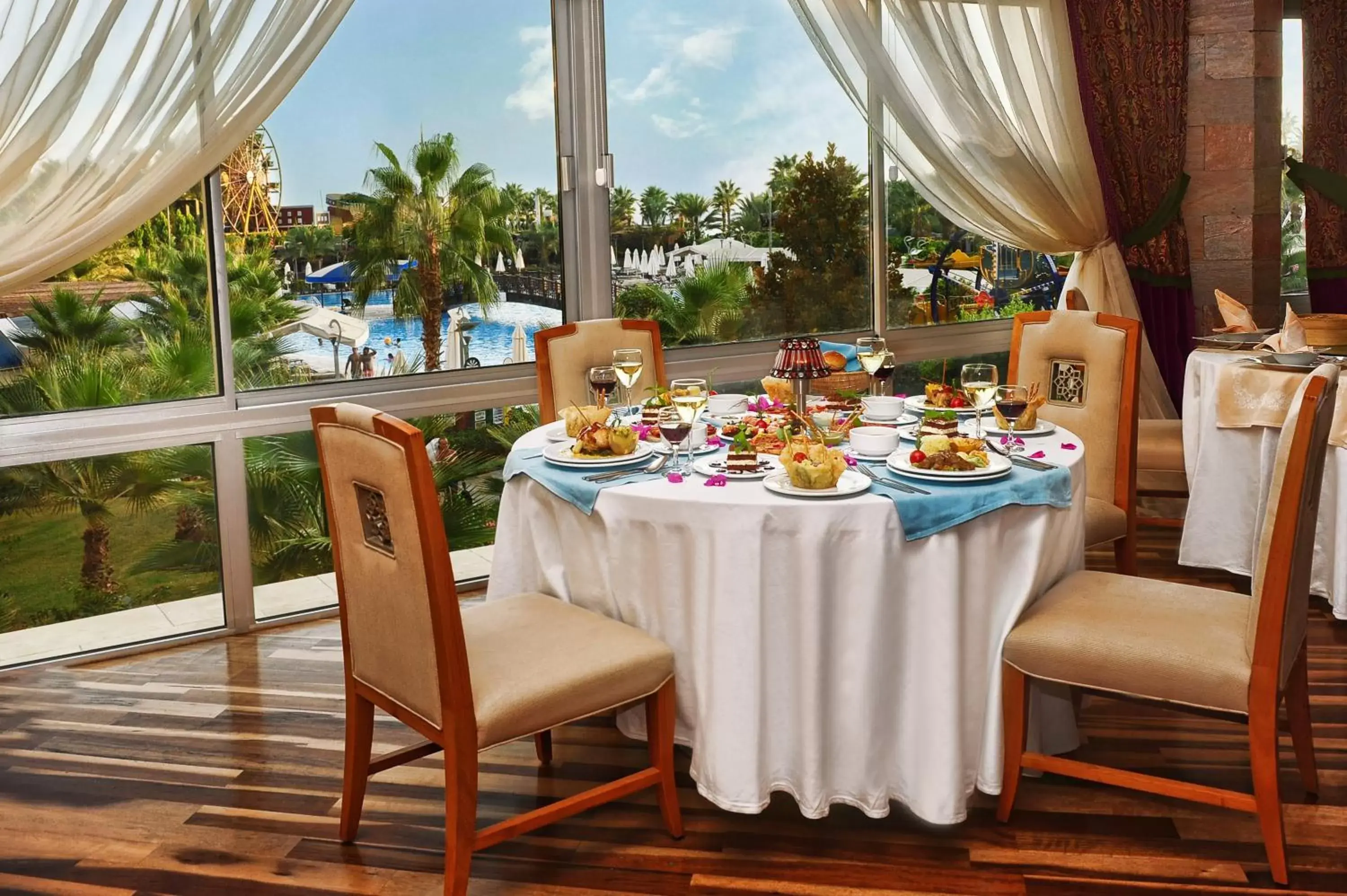 Restaurant/places to eat in Mukarnas Spa & Resort Hotel