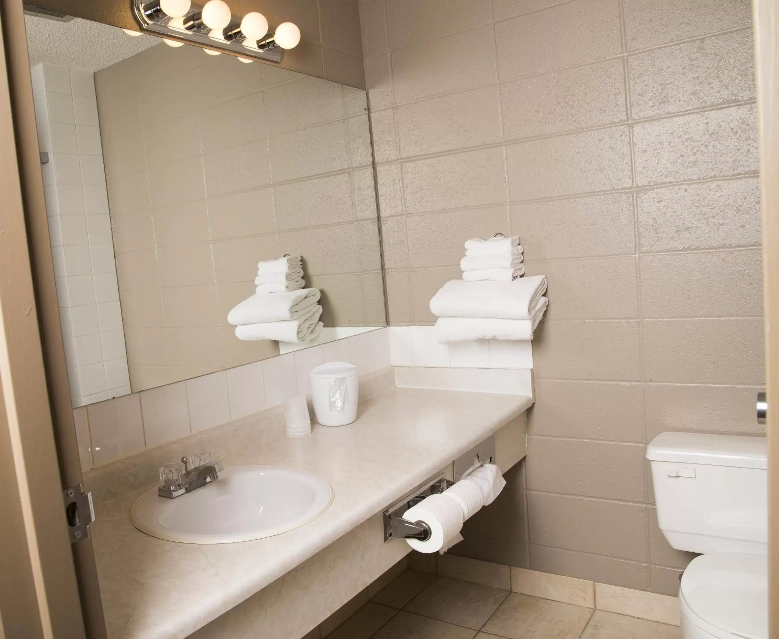 Bathroom in Sandstone Motel