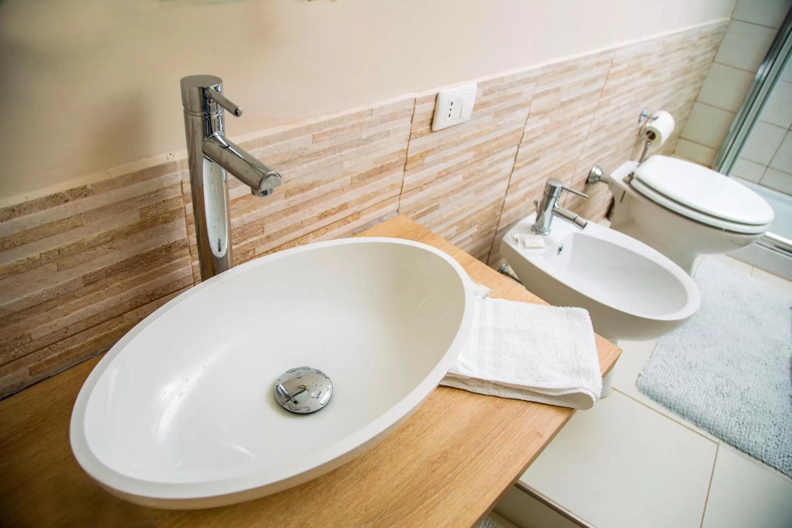 Bathroom in Hotel Del Viale