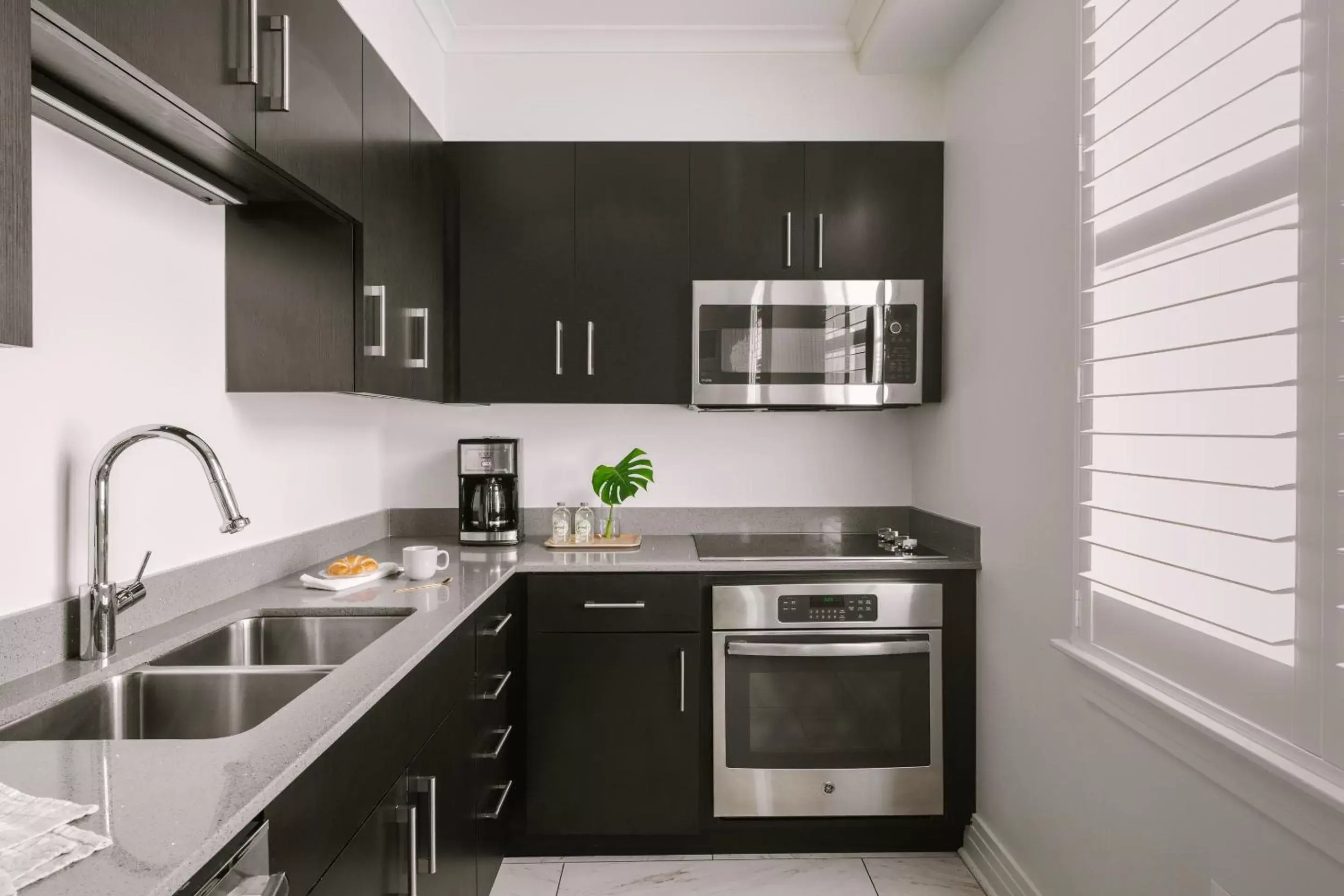 Kitchen or kitchenette, Kitchen/Kitchenette in Sonder at 1500 Canal
