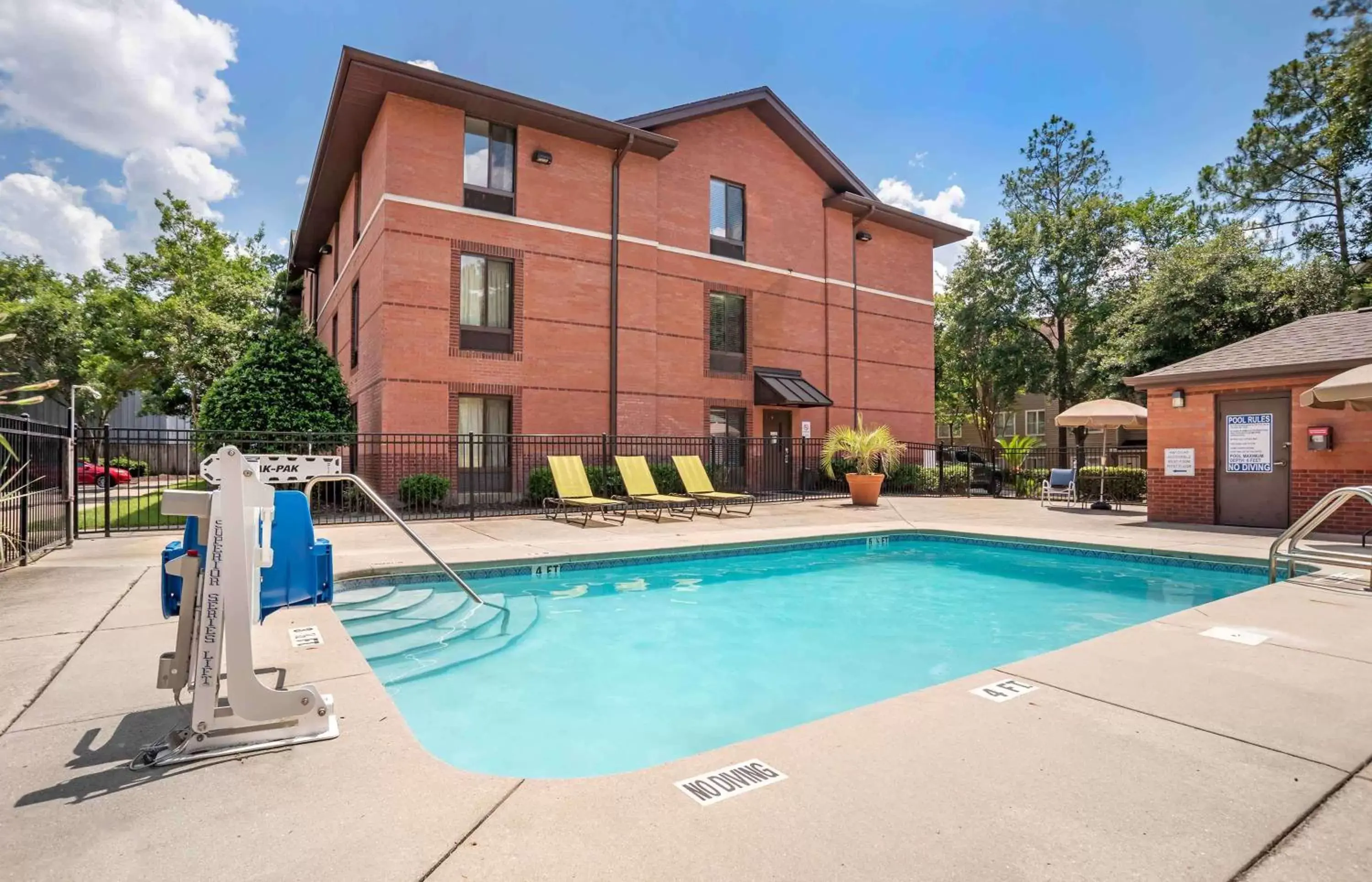 Pool view, Property Building in Extended Stay America Suites - Tallahassee - Killearn