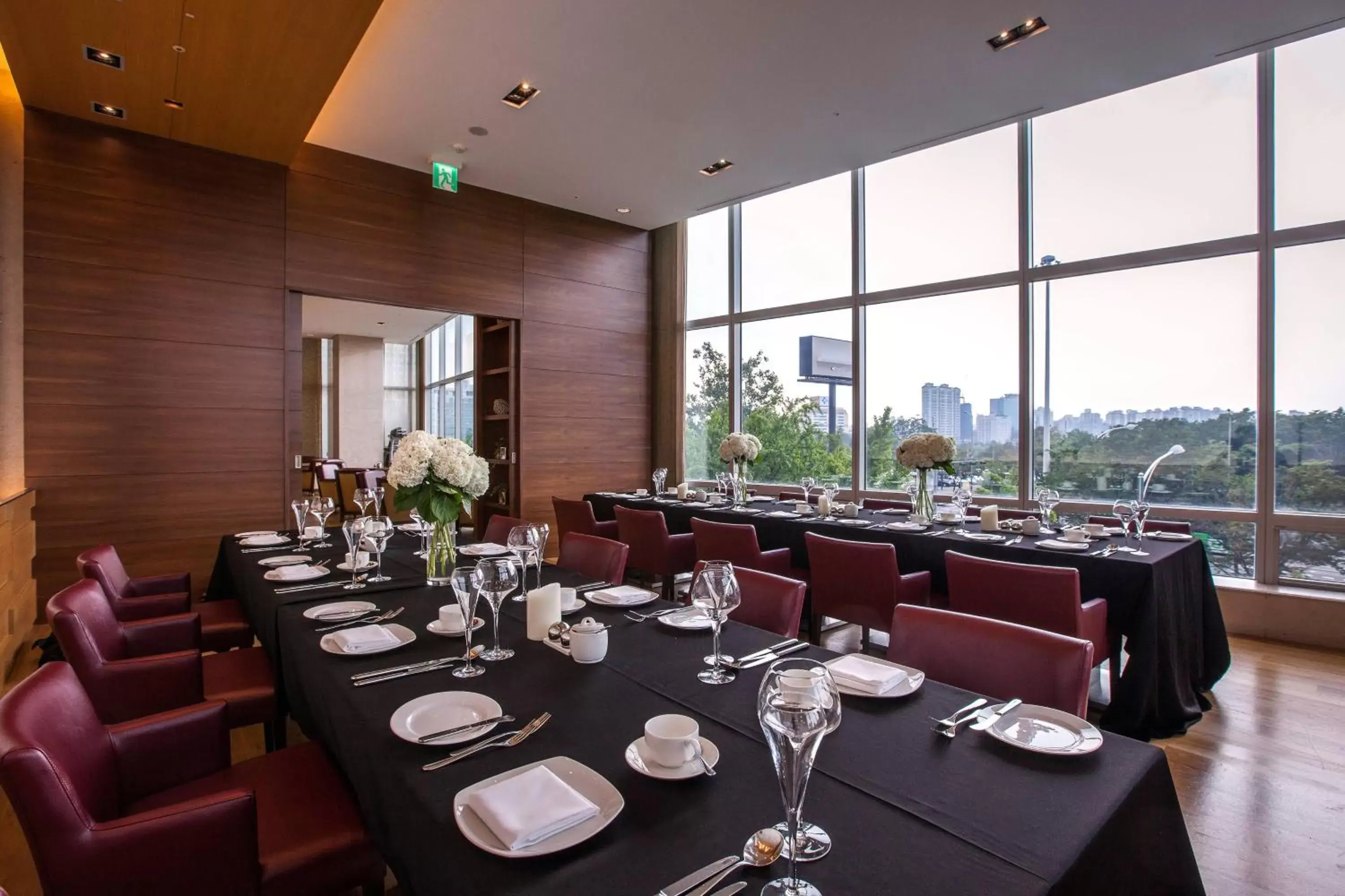 Restaurant/Places to Eat in Marriott Executive Apartment Seoul