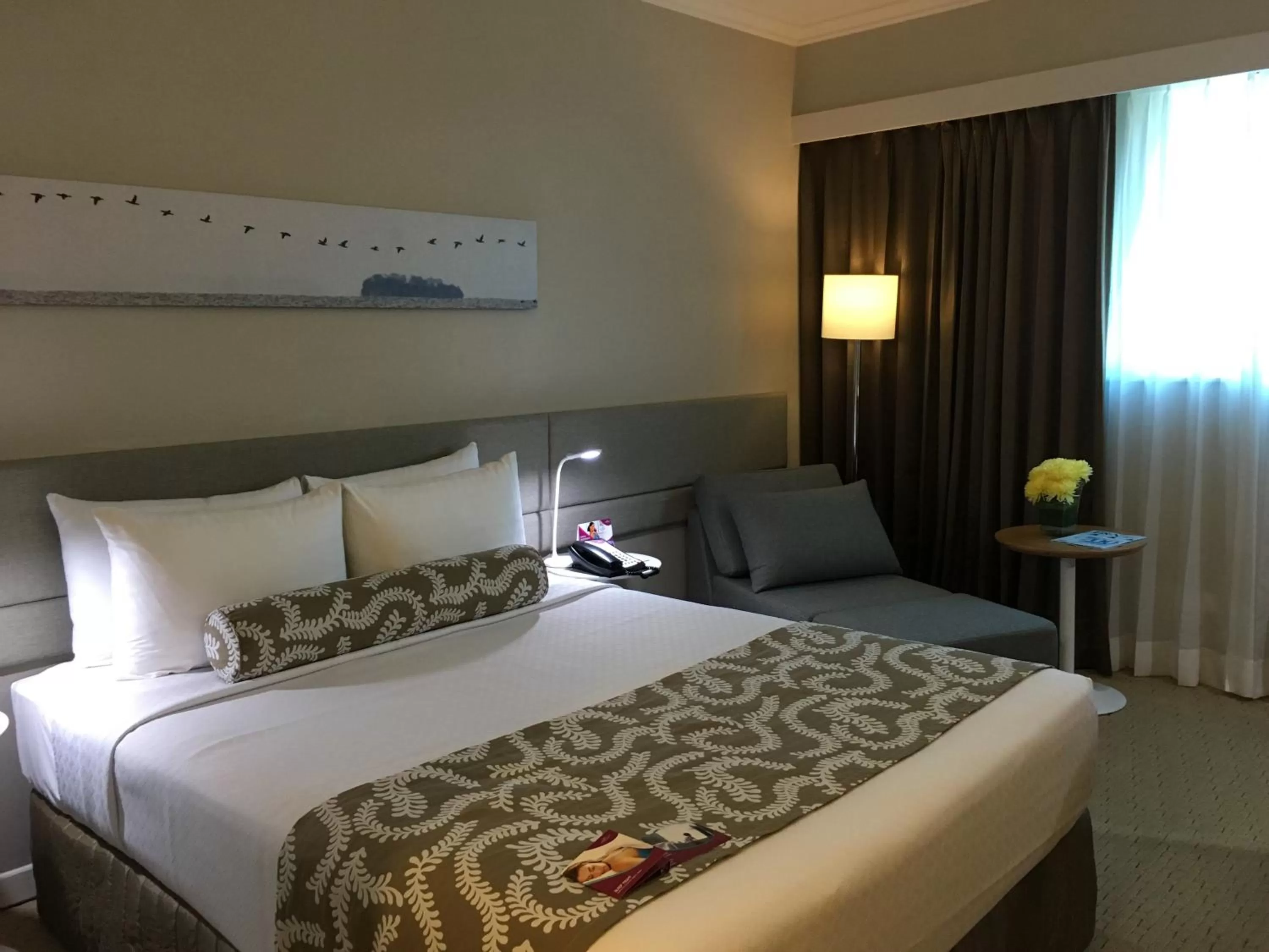 Photo of the whole room, Bed in Crowne Plaza Managua by IHG