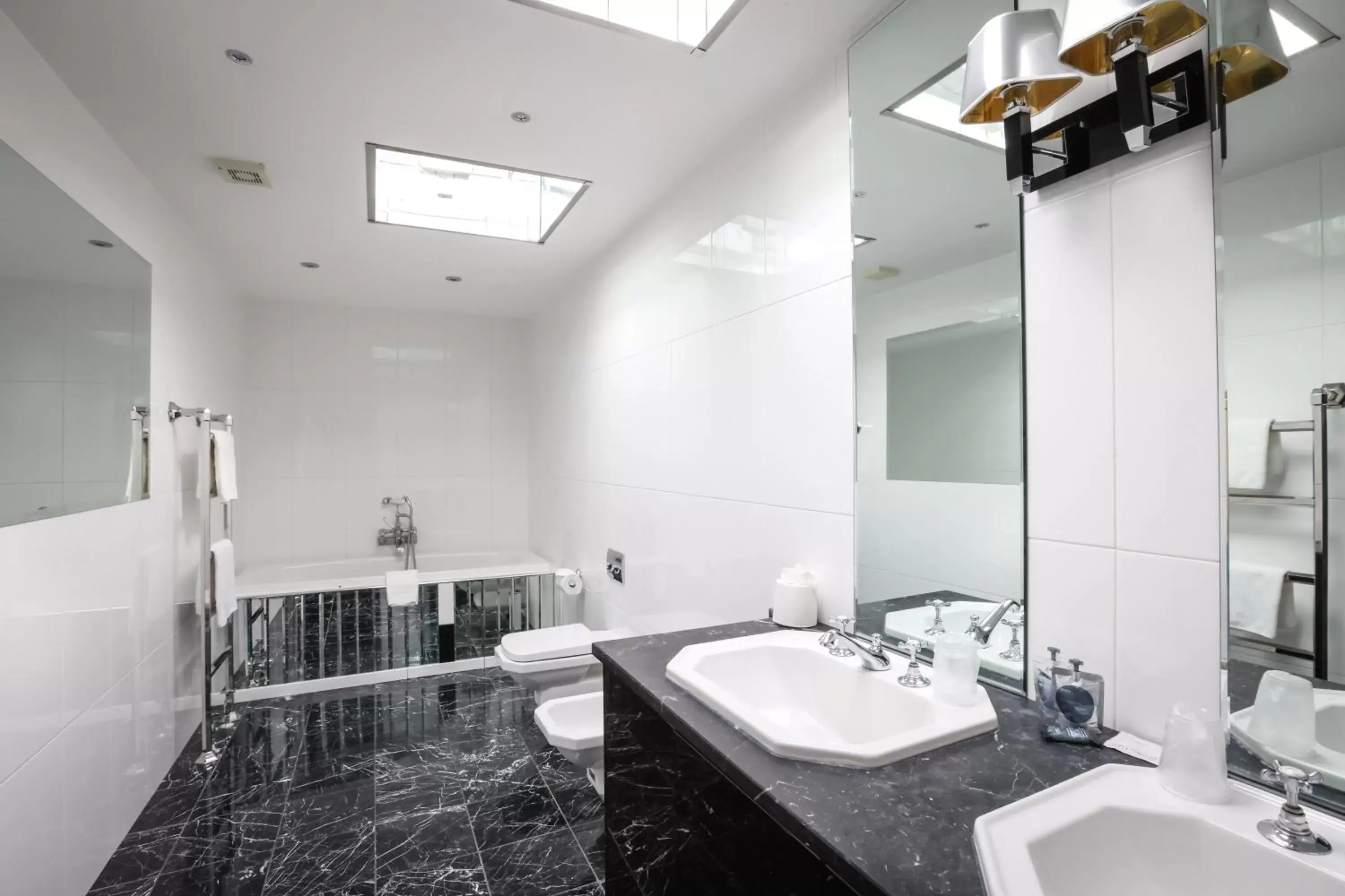 Bathroom in Suncliff Hotel - OCEANA COLLECTION