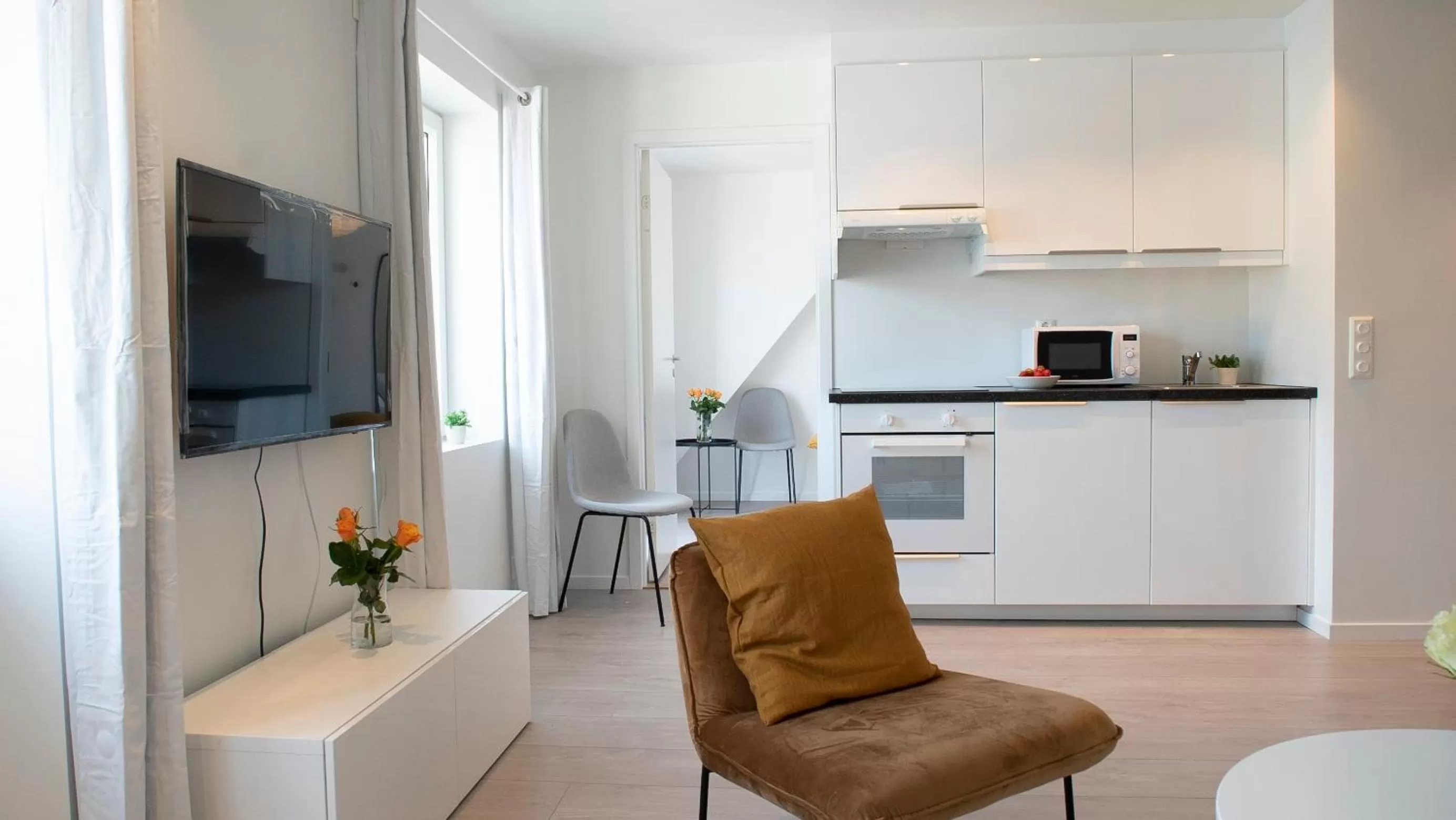 Kitchen or kitchenette in Magic Hotel & Apartments Kløverhuset