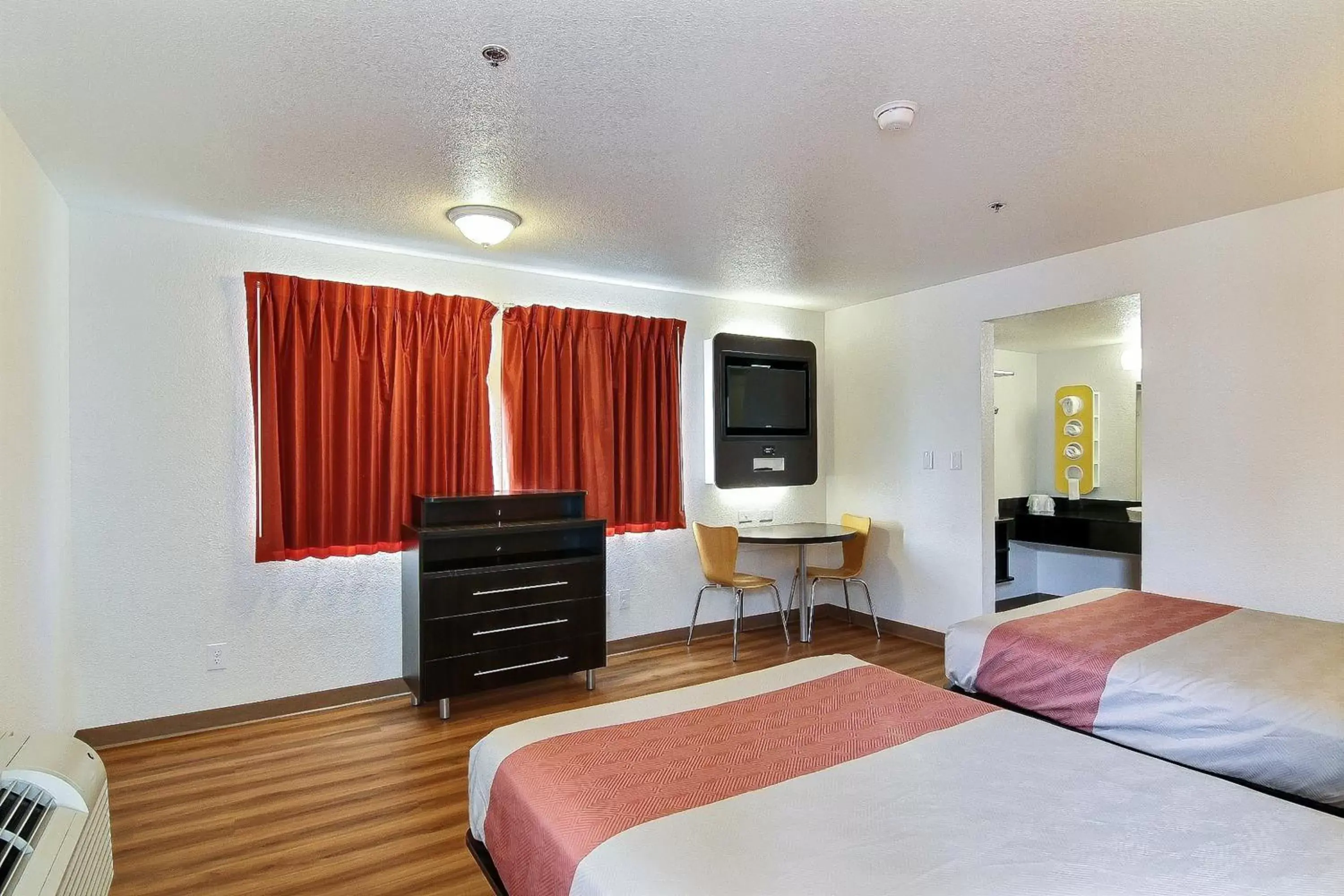 Bed, TV/Entertainment Center in Motel 6-Ventura, CA - South