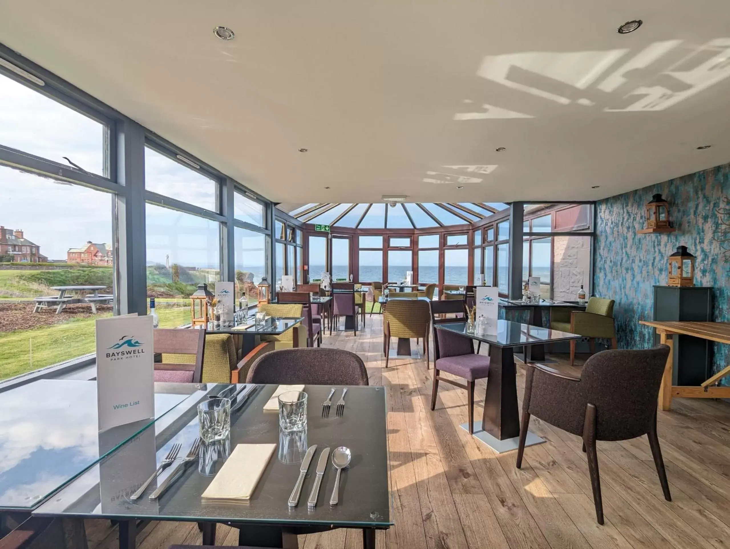 Restaurant/places to eat in Bayswell Park Hotel