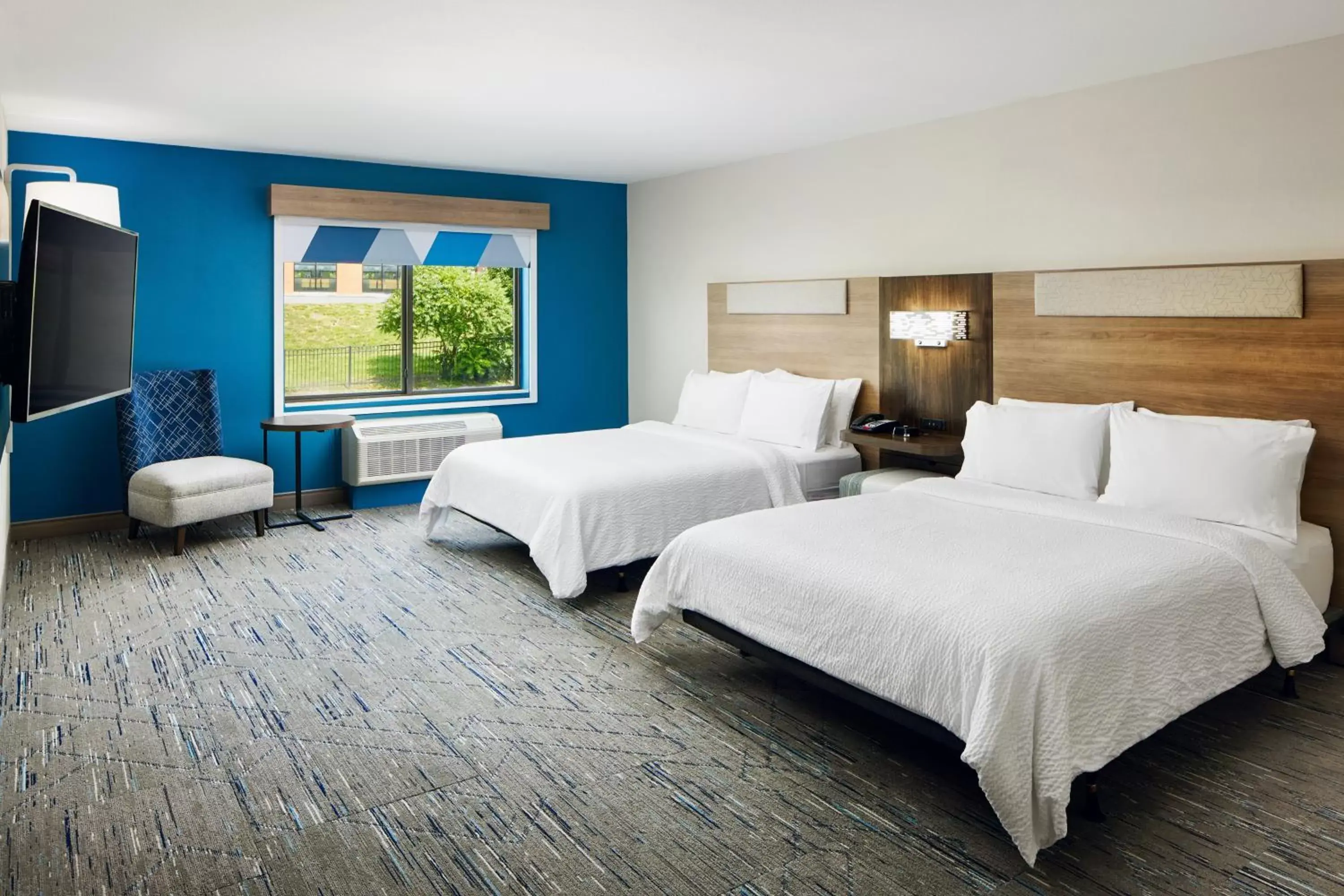 Photo of the whole room in Holiday Inn Express & Suites Bridgeport, an IHG Hotel