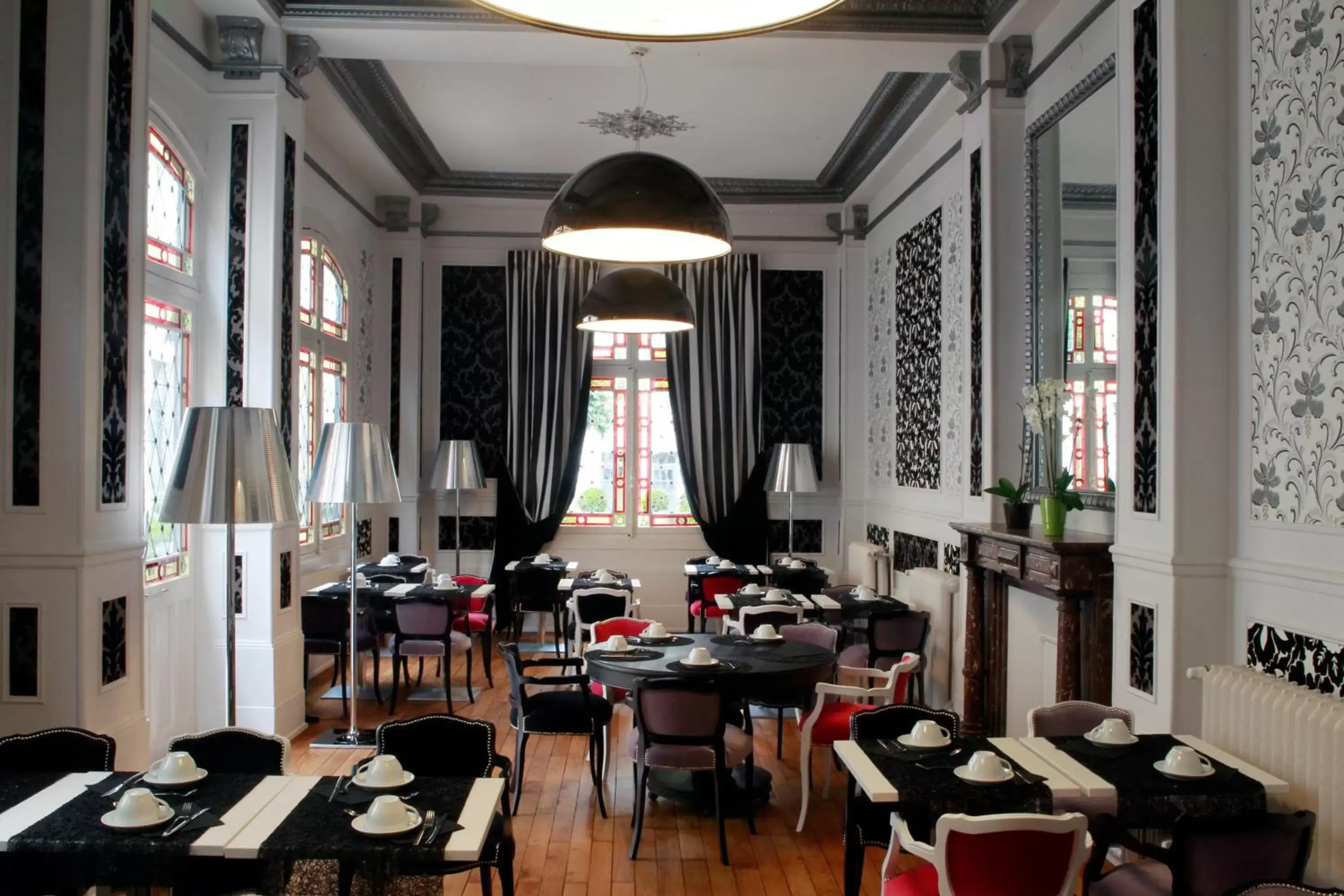 Restaurant/Places to Eat in Hôtel de Paris