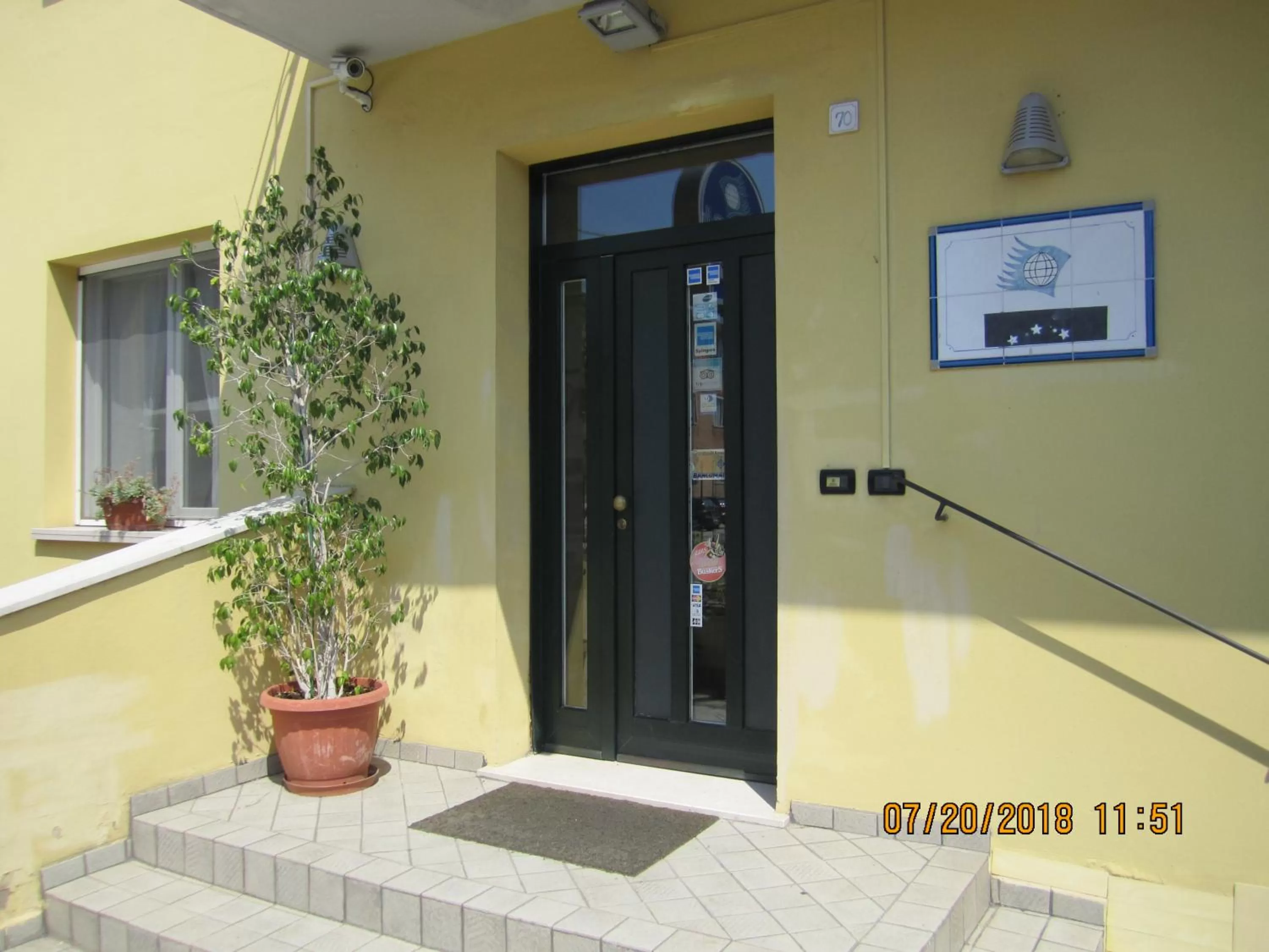 Facade/entrance in Adelphi Room & Breakfast