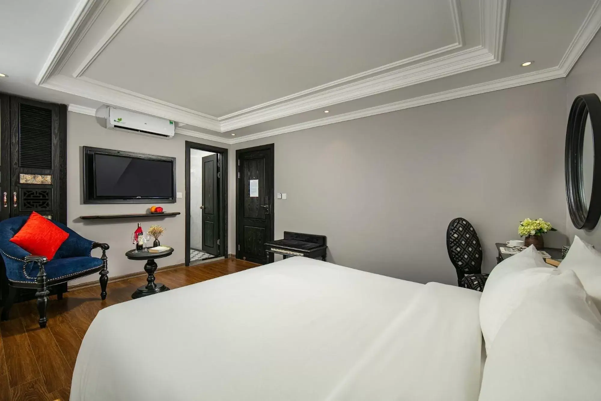 Bed in Scent Premium Hotel