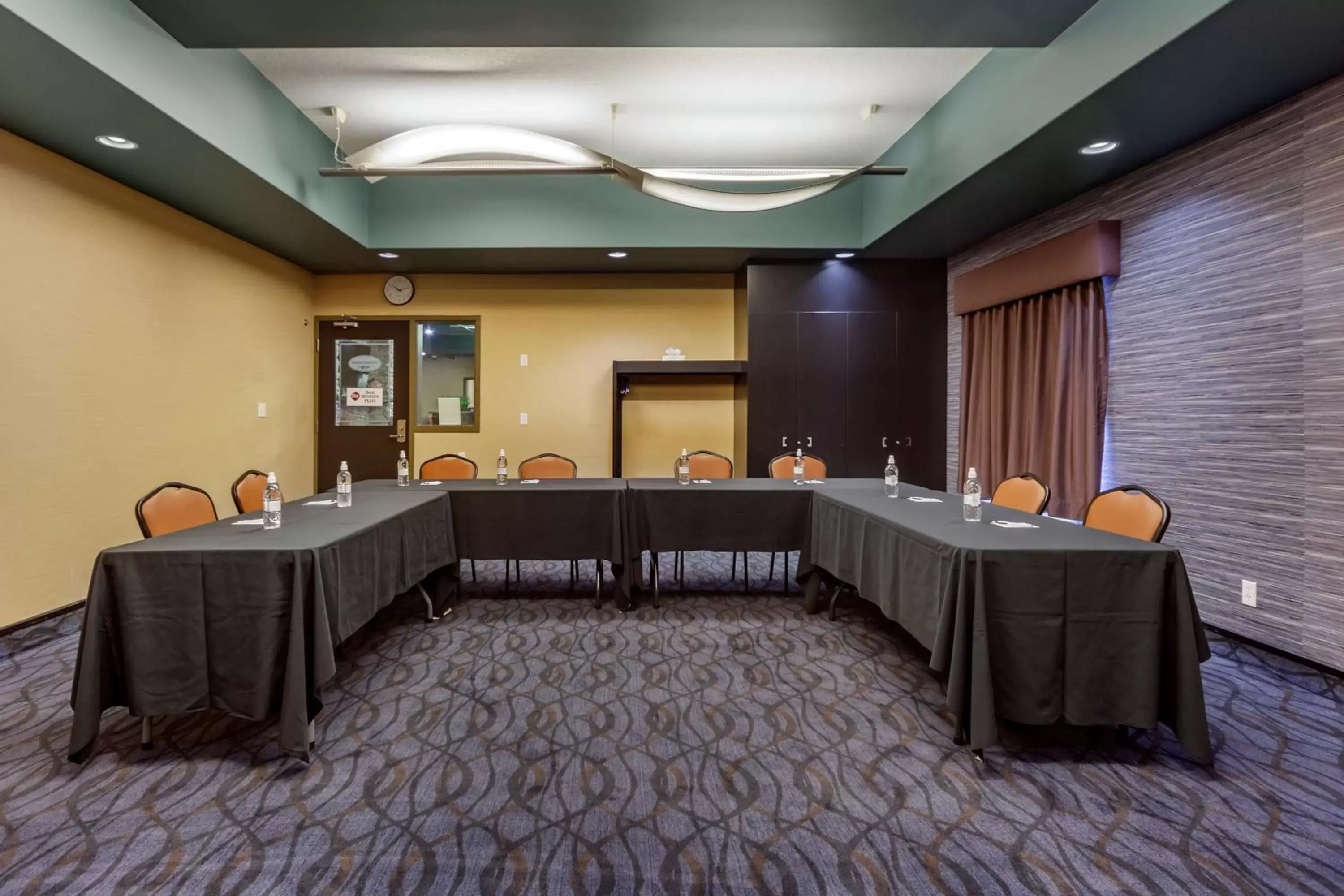 Meeting/conference room in Best Western Plus The Inn at St Albert