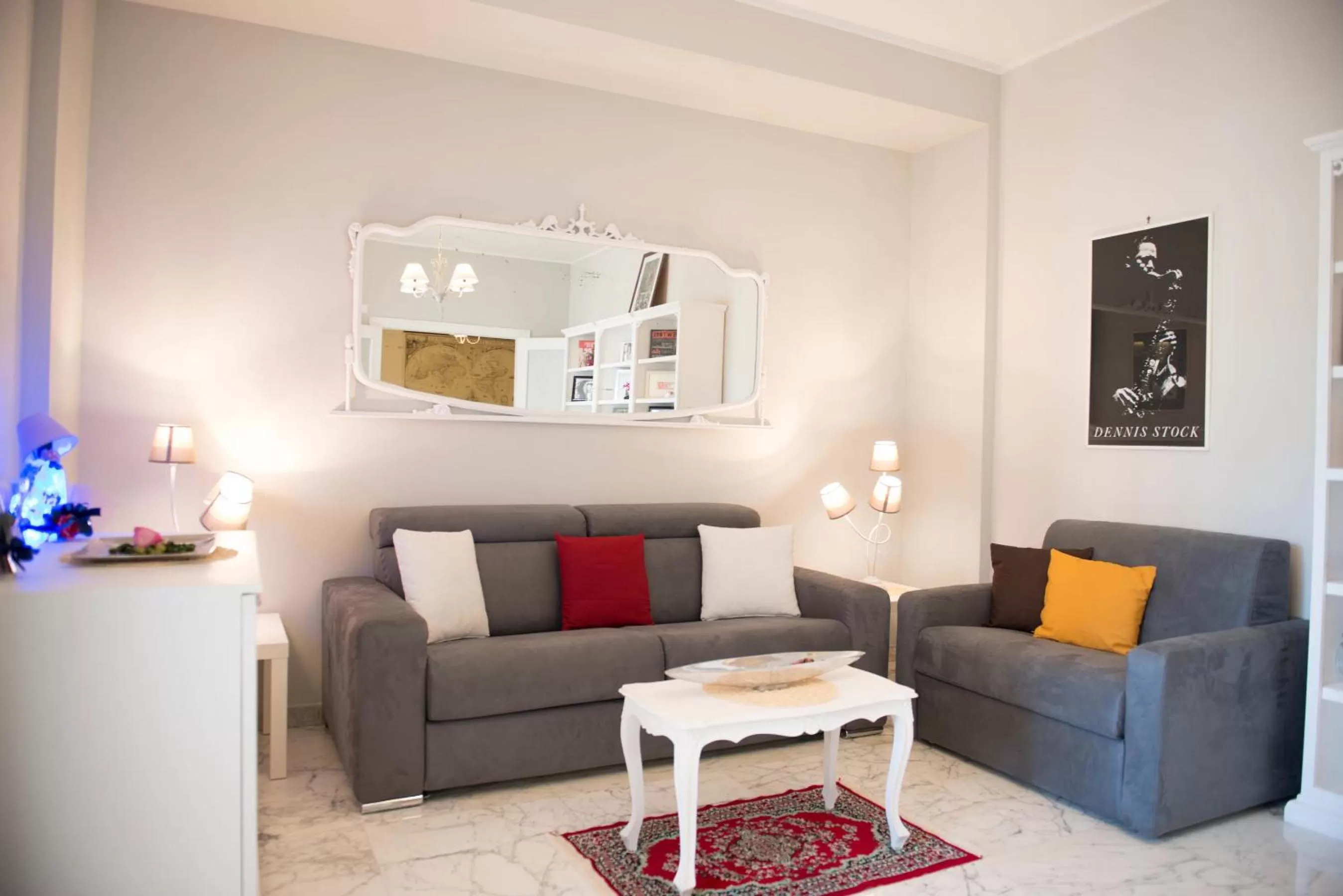 Communal lounge/ TV room in Authentic Sweet Home