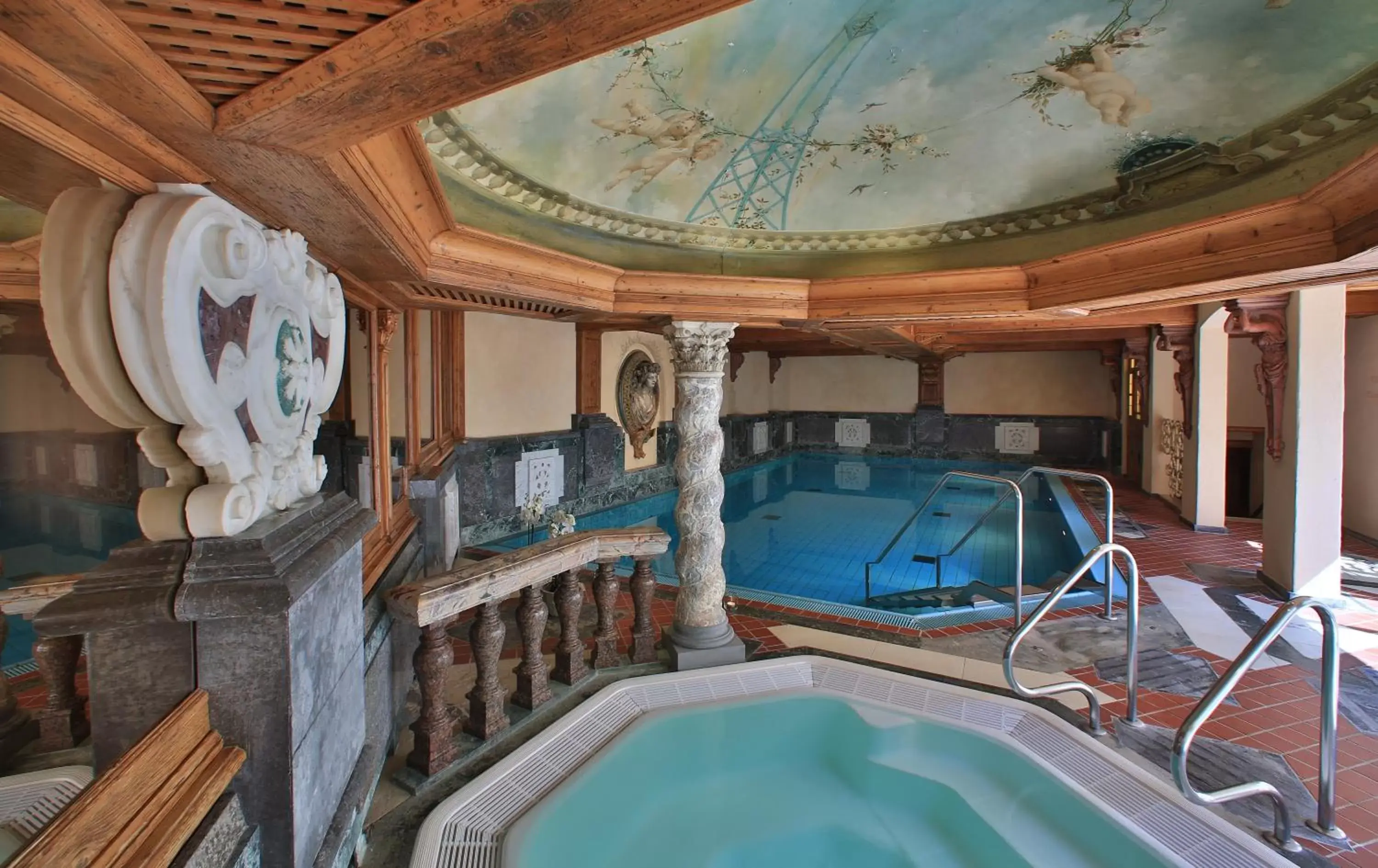Text overlay, Swimming Pool in Lindner Hotel Oberstaufen Parkhotel, part of JdV by Hyatt