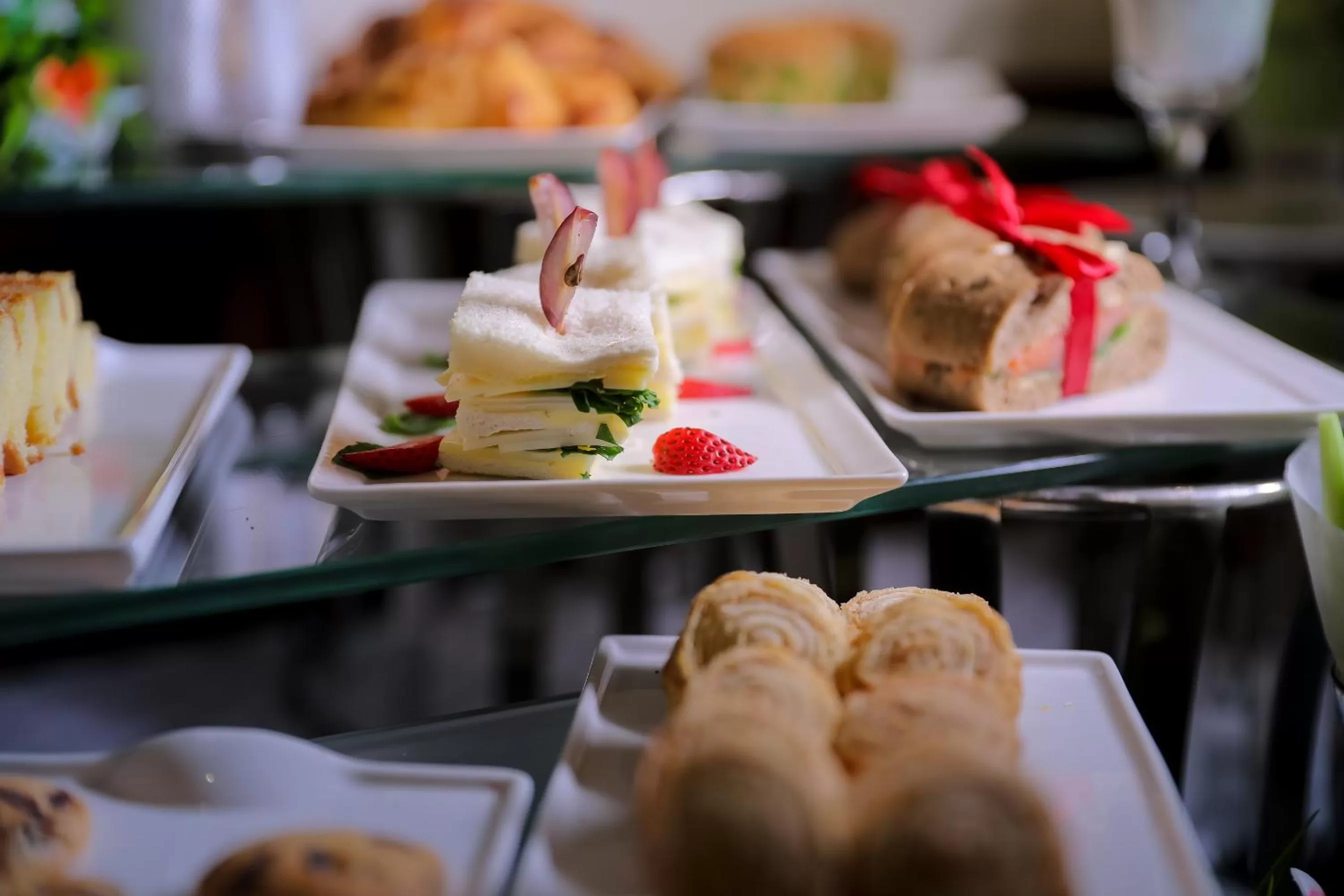 Food and drinks in Mövenpick Hotel Jeddah