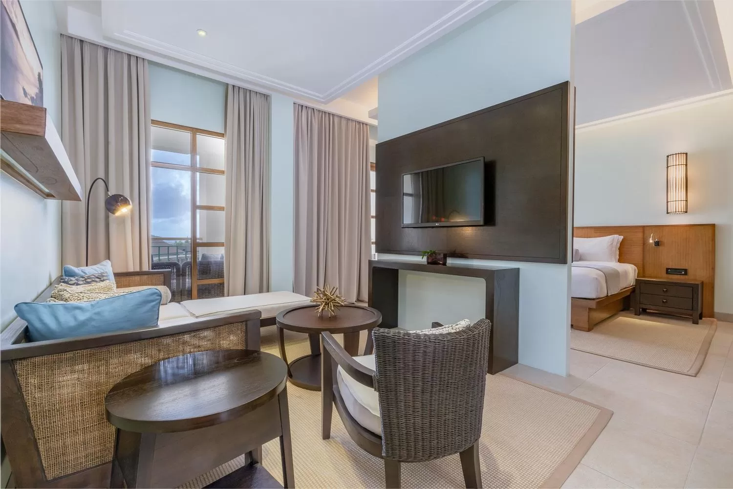 TV and multimedia, Bed in Savoy Seychelles Resort & Spa