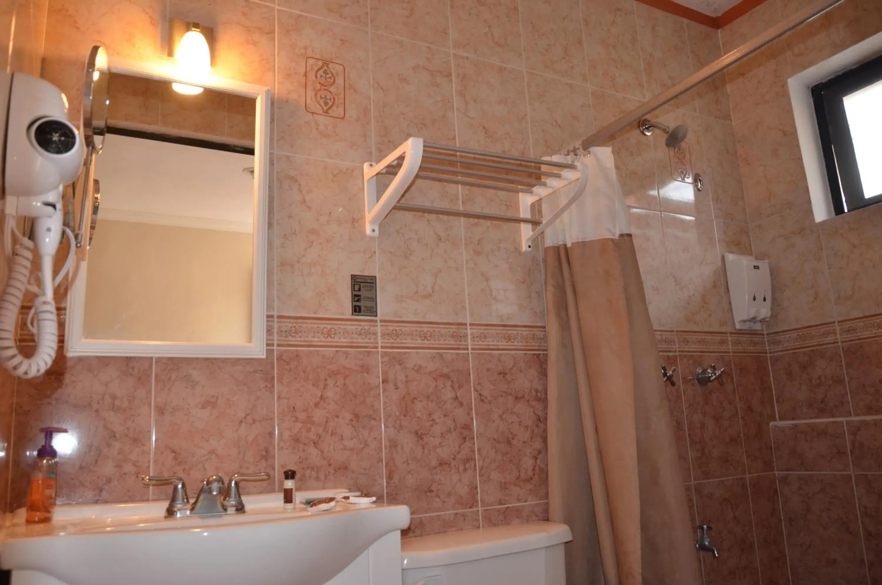 Bathroom in Terracota Corner Rooms