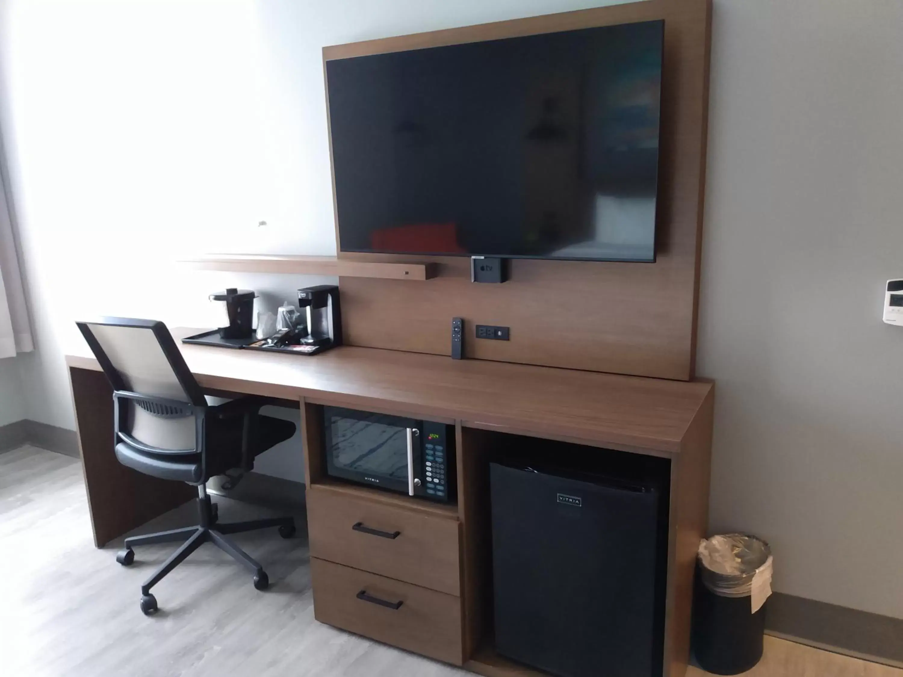 Bedroom in La Quinta Inn & Suites by Wyndham Bardstown Bedroom in La Quinta Inn & Suites by Wyndham Bardstown