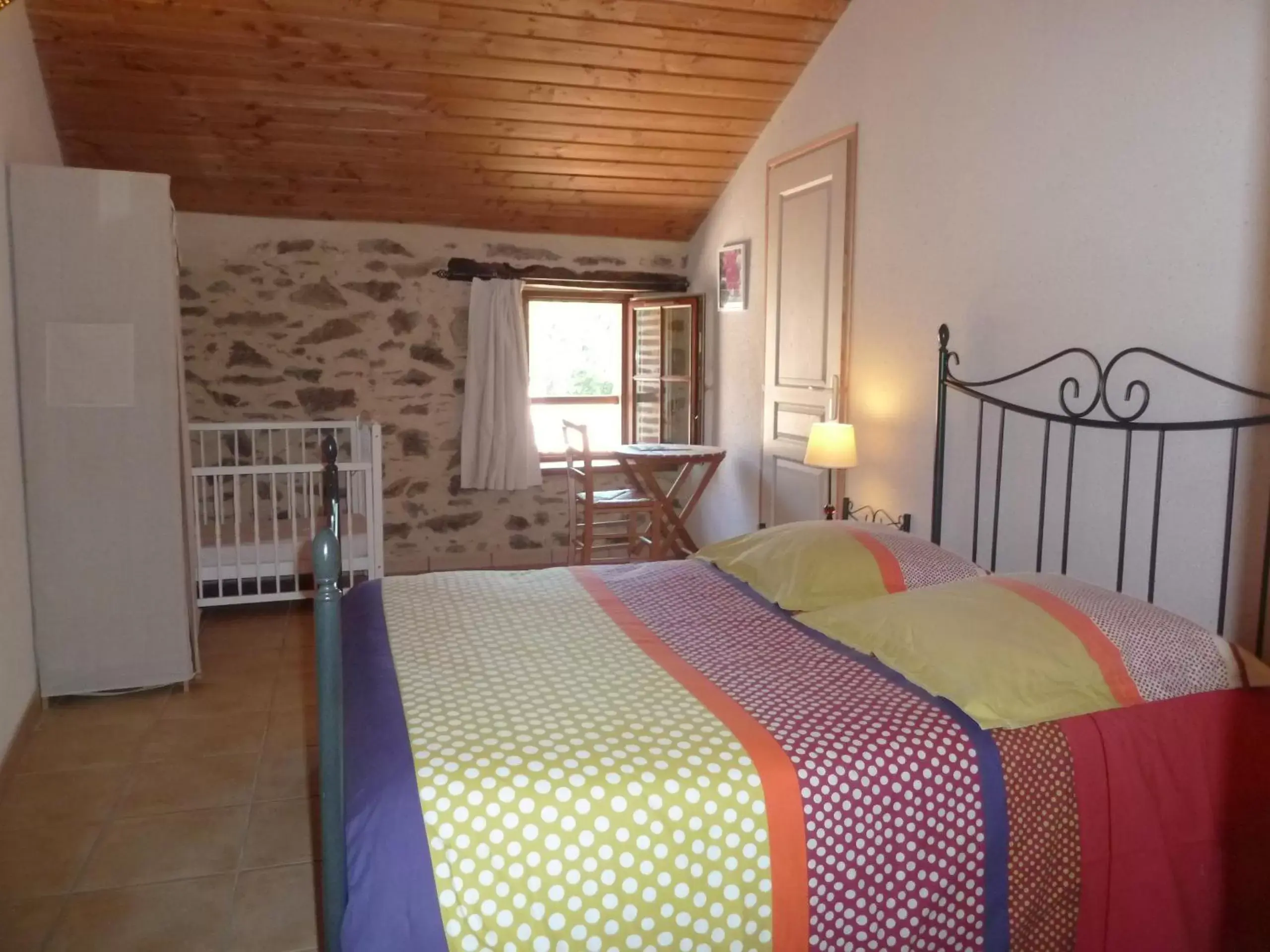 Photo of the whole room, Bed in Moulin de Drapras