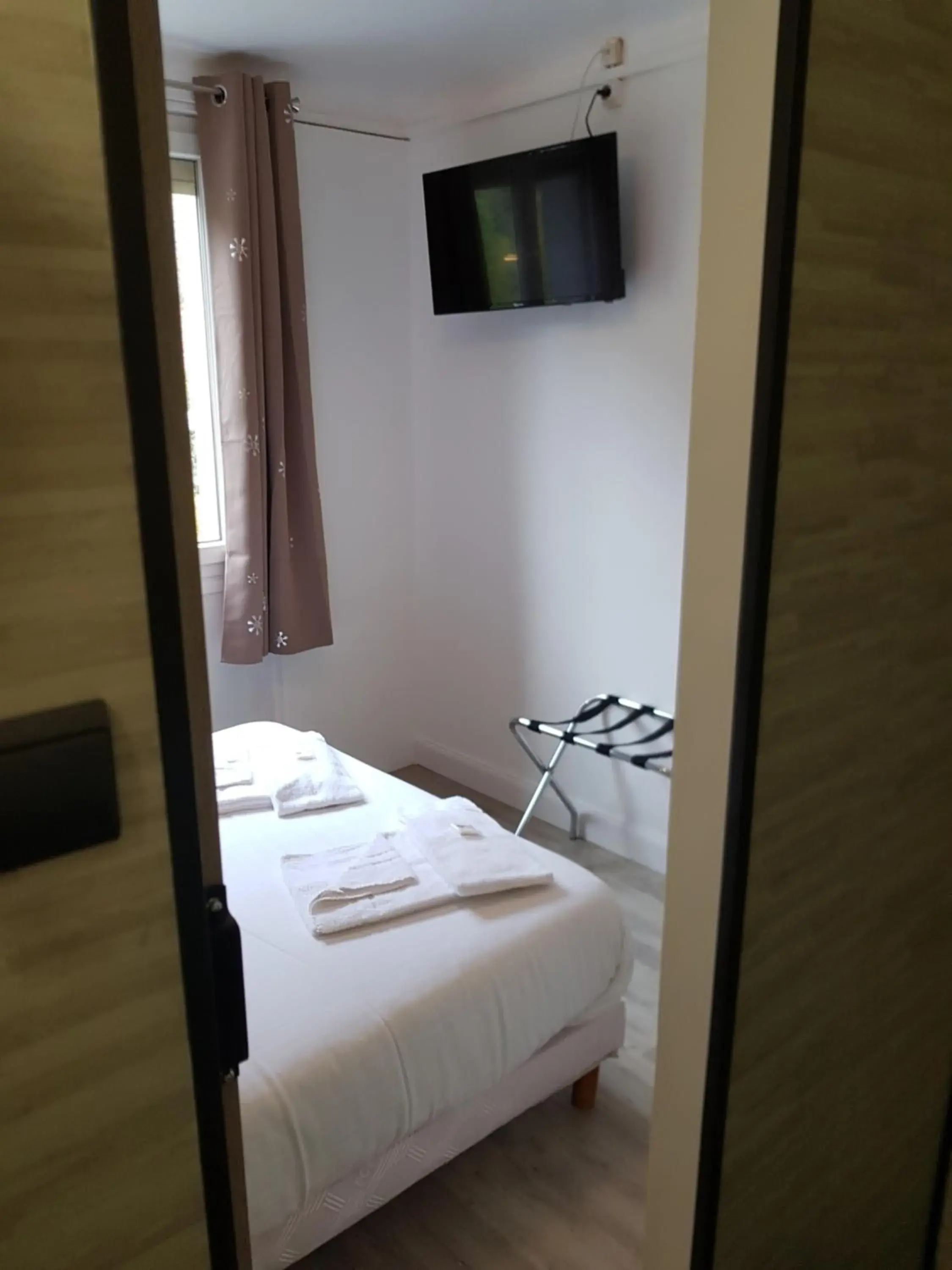 TV and multimedia, Bed in hotel de la gare