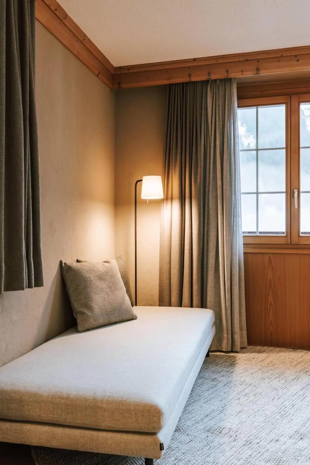 Seating area, Bed in Hotel Fiescherblick