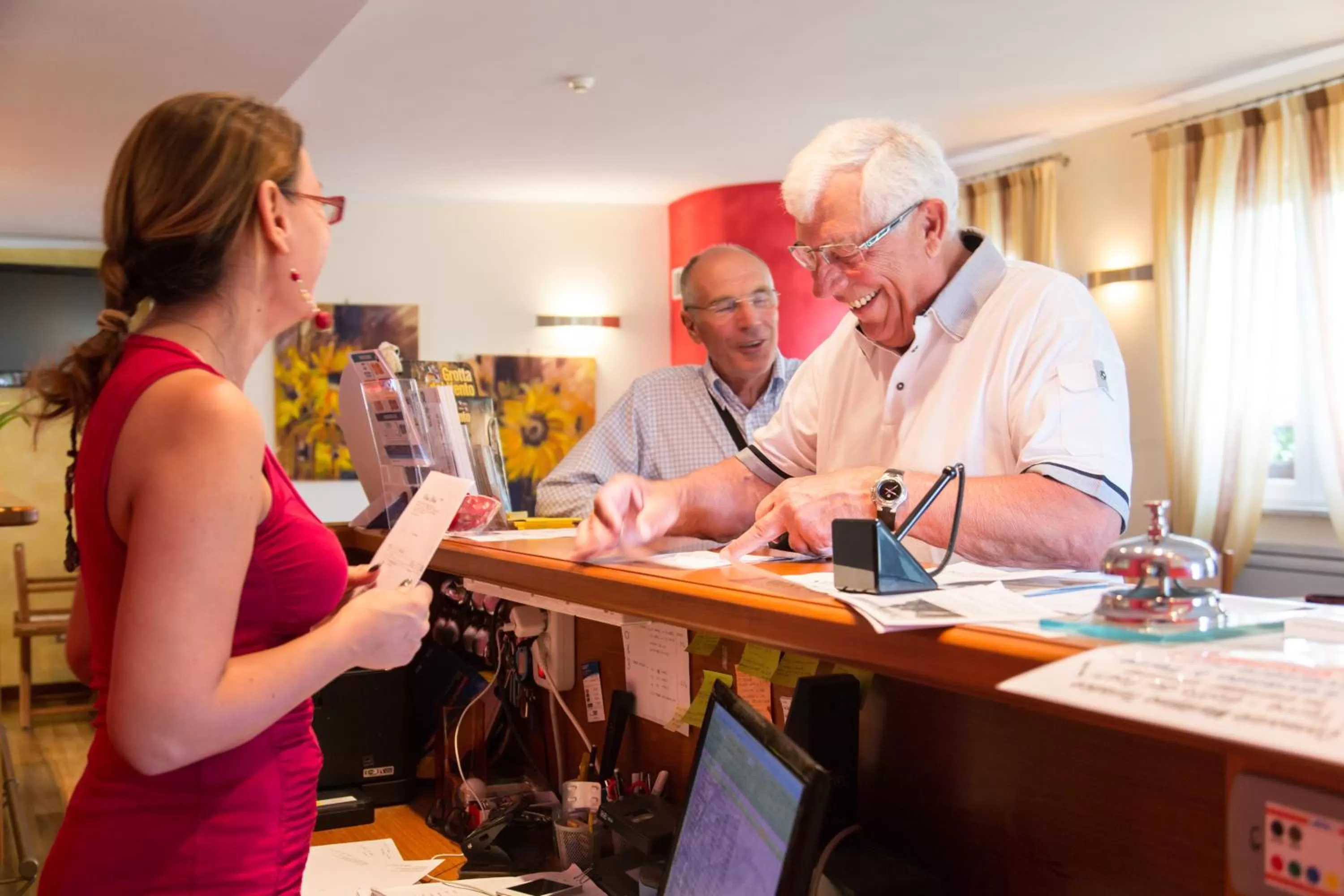 People in Oasi Hotel