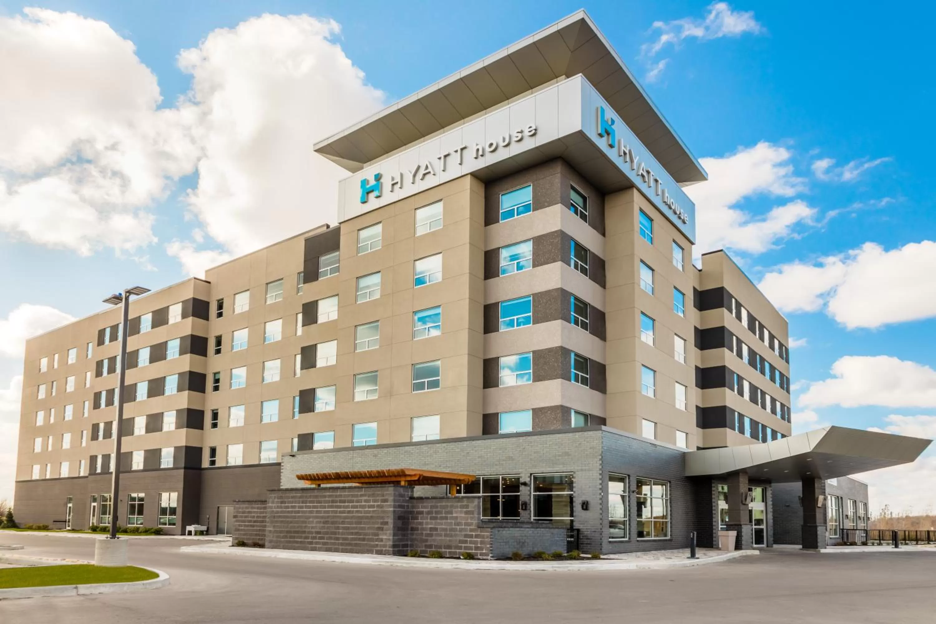 Property building in Hyatt House Winnipeg South Outlet Collection