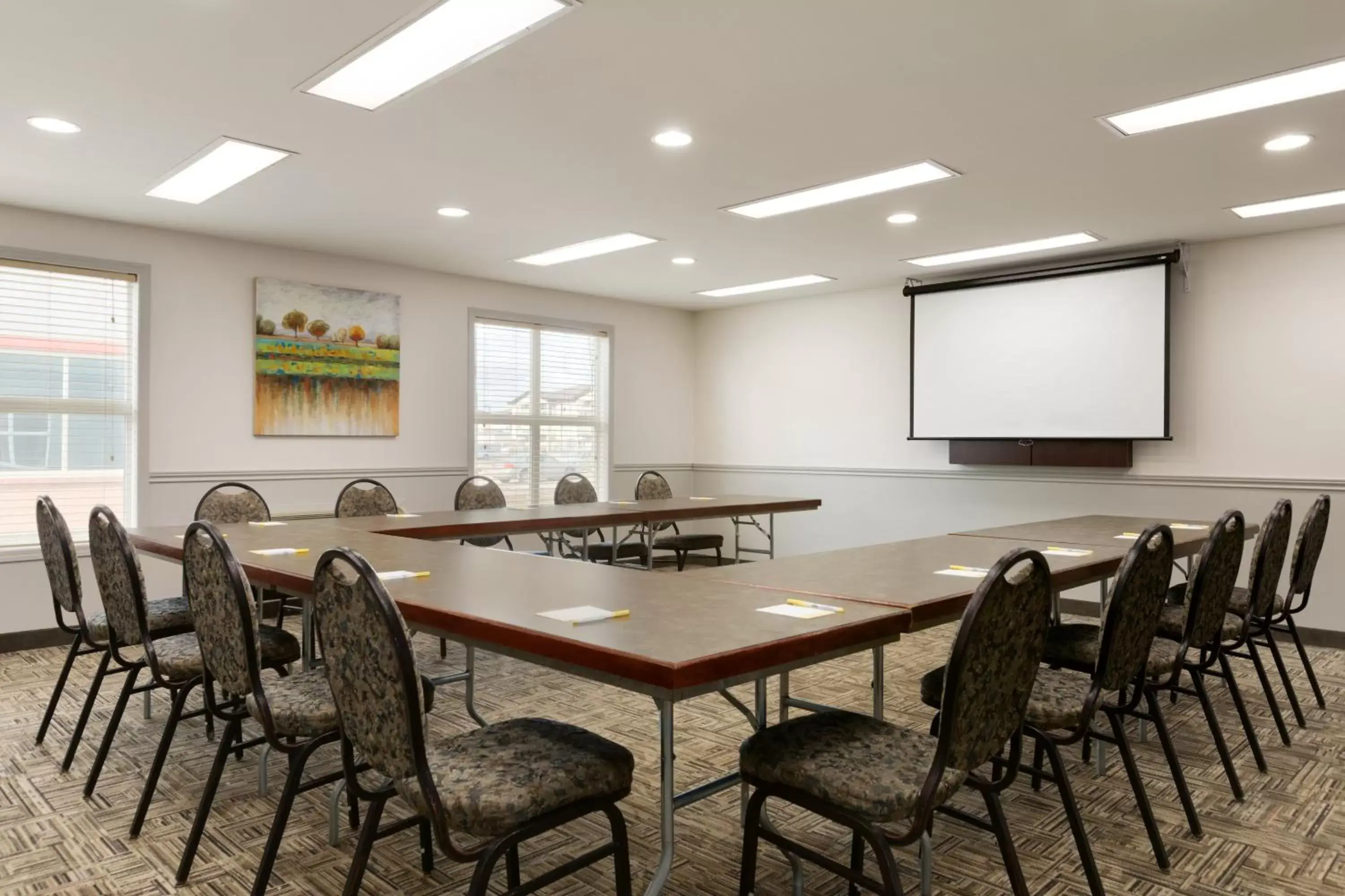 Business facilities in Days Inn by Wyndham Steinbach