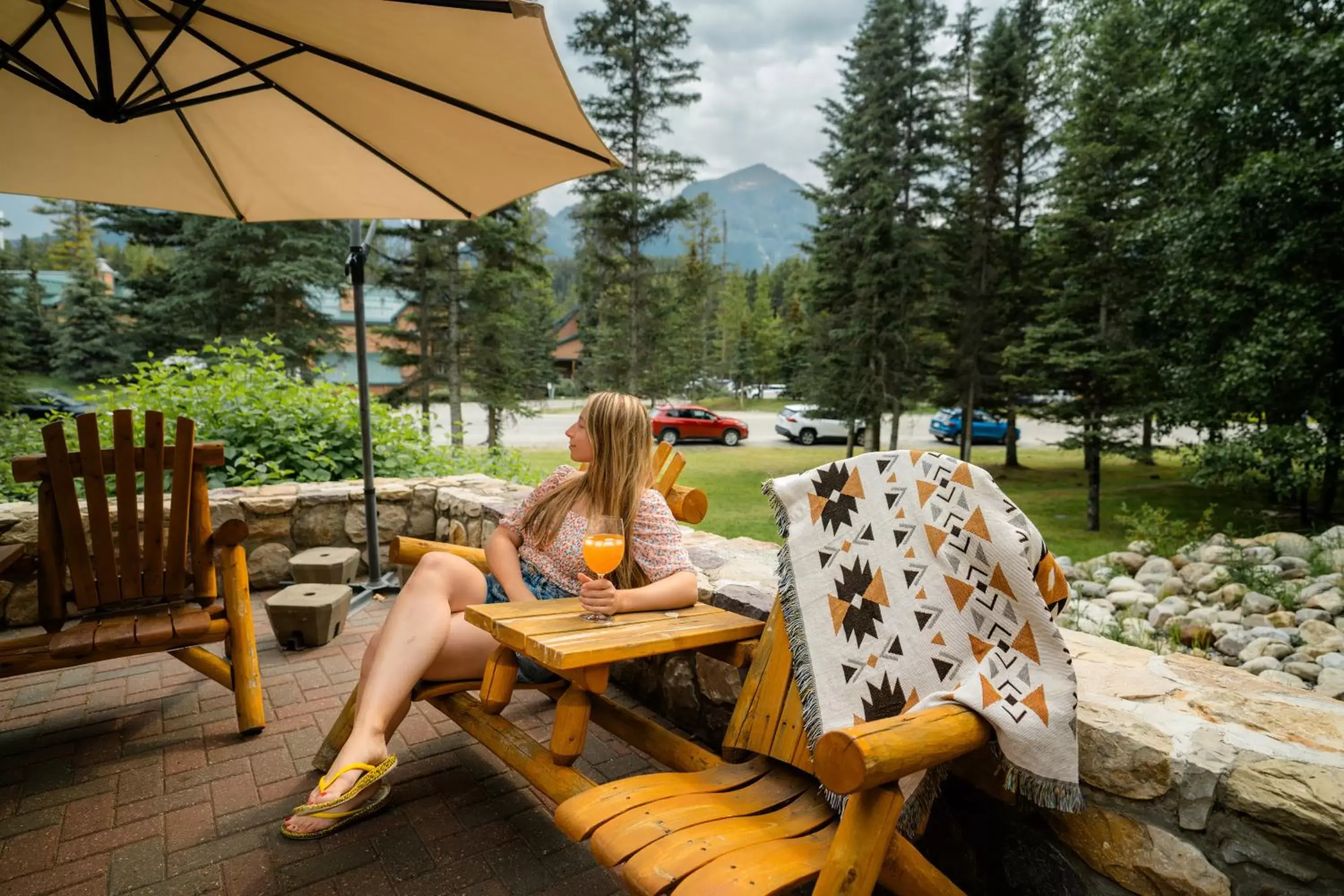 Mountain view in Lake Louise Inn