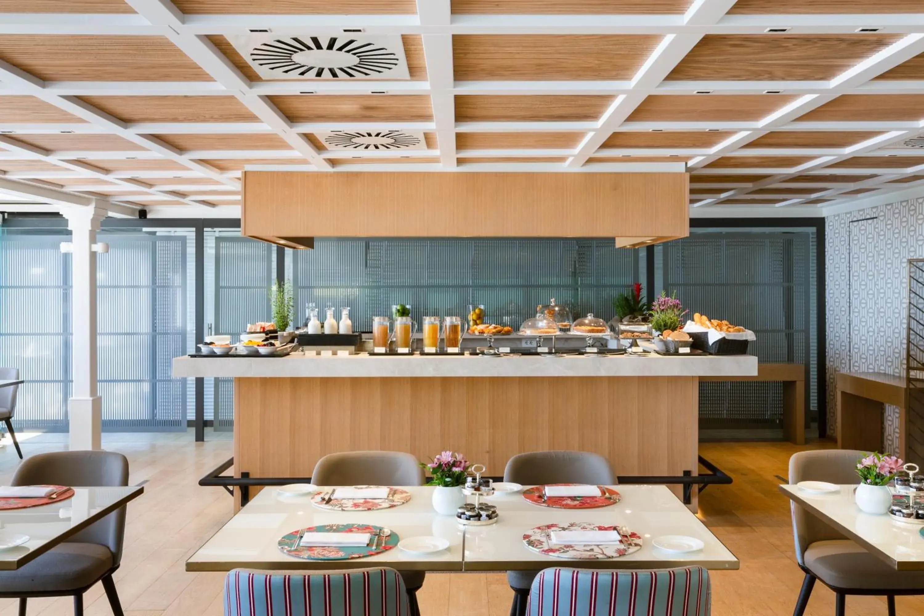 Buffet breakfast, Restaurant/Places to Eat in Eight Hotel Paraggi