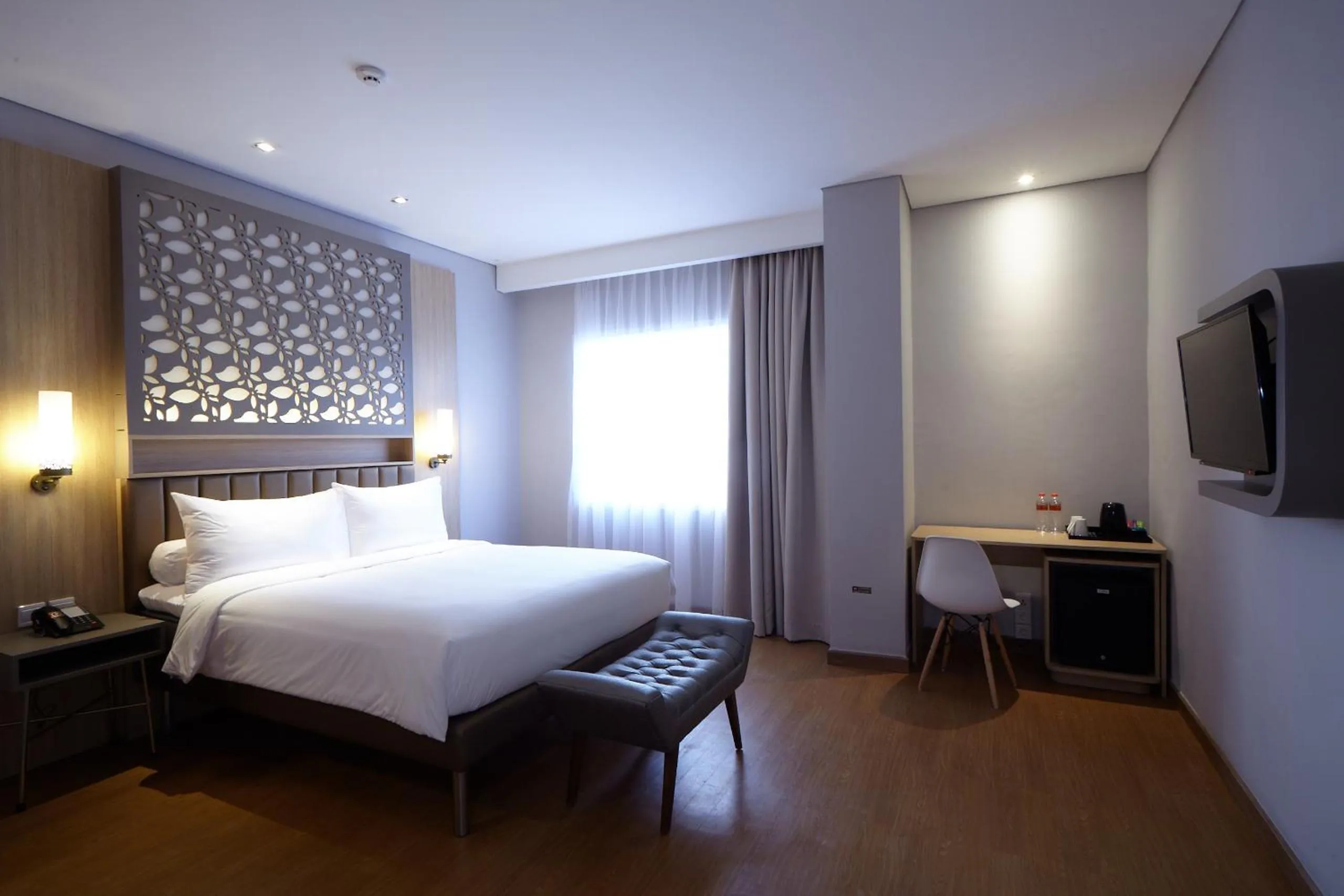 Coffee/tea facilities, Bed in ibis Styles Cikarang