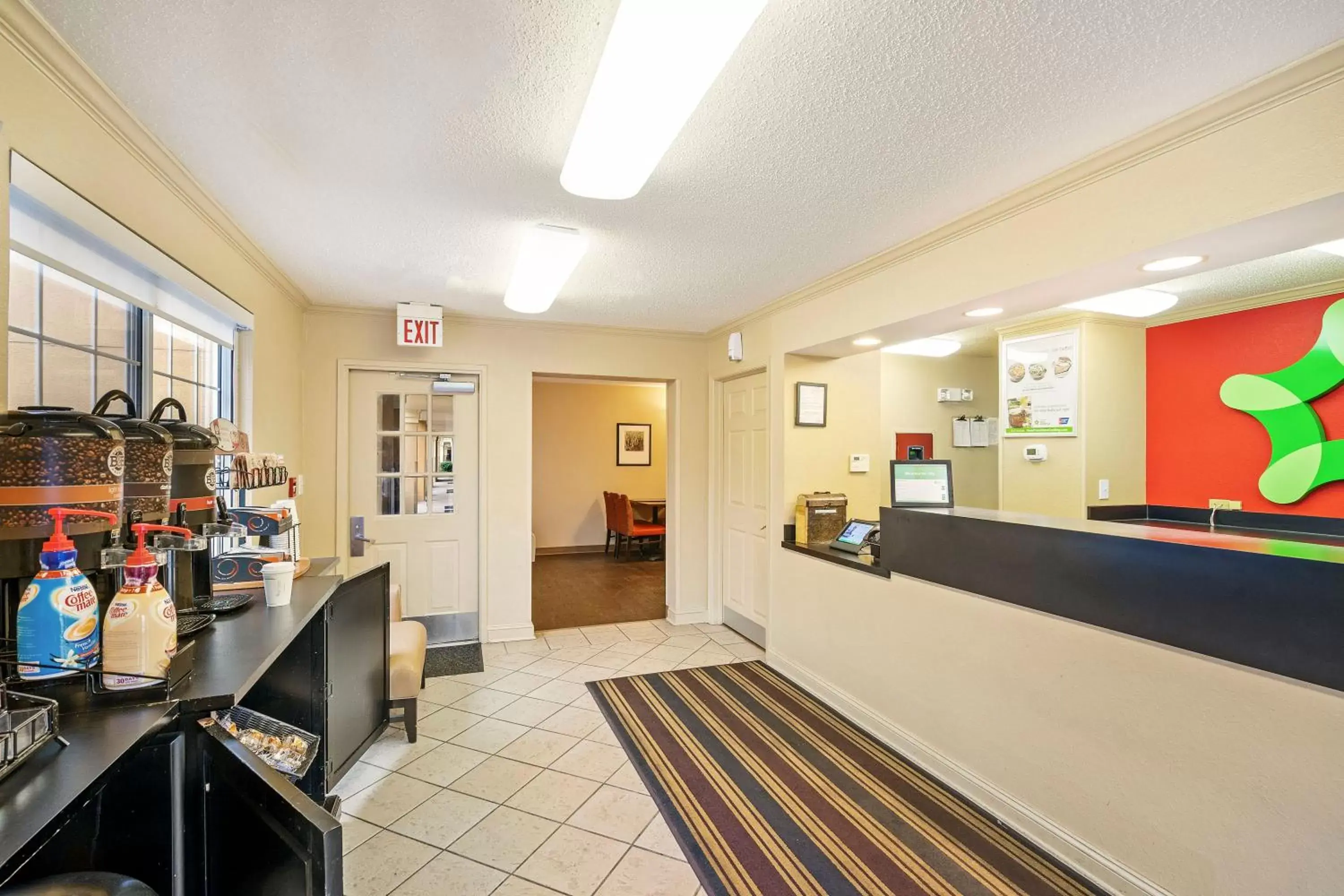 Lobby or reception in Extended Stay America Suites - Washington, DC - Falls Church - Merrifield Lobby or reception in Extended Stay America Suites - Washington, DC - Falls Church - Merrifield