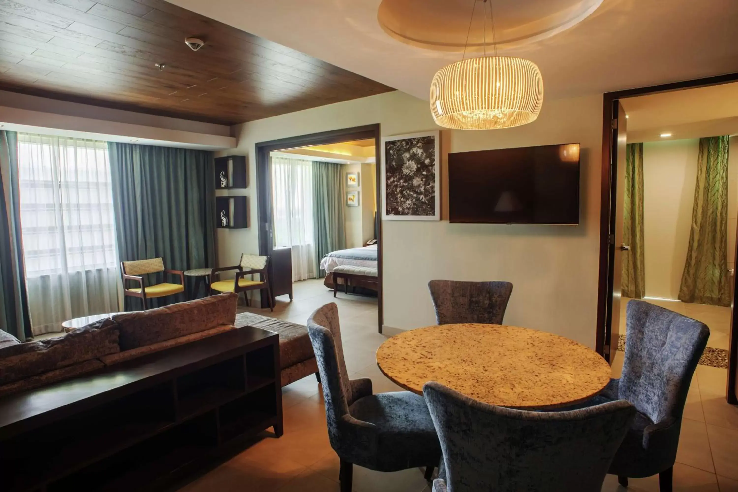Bedroom, Seating Area in Hampton Inn by Hilton Merida