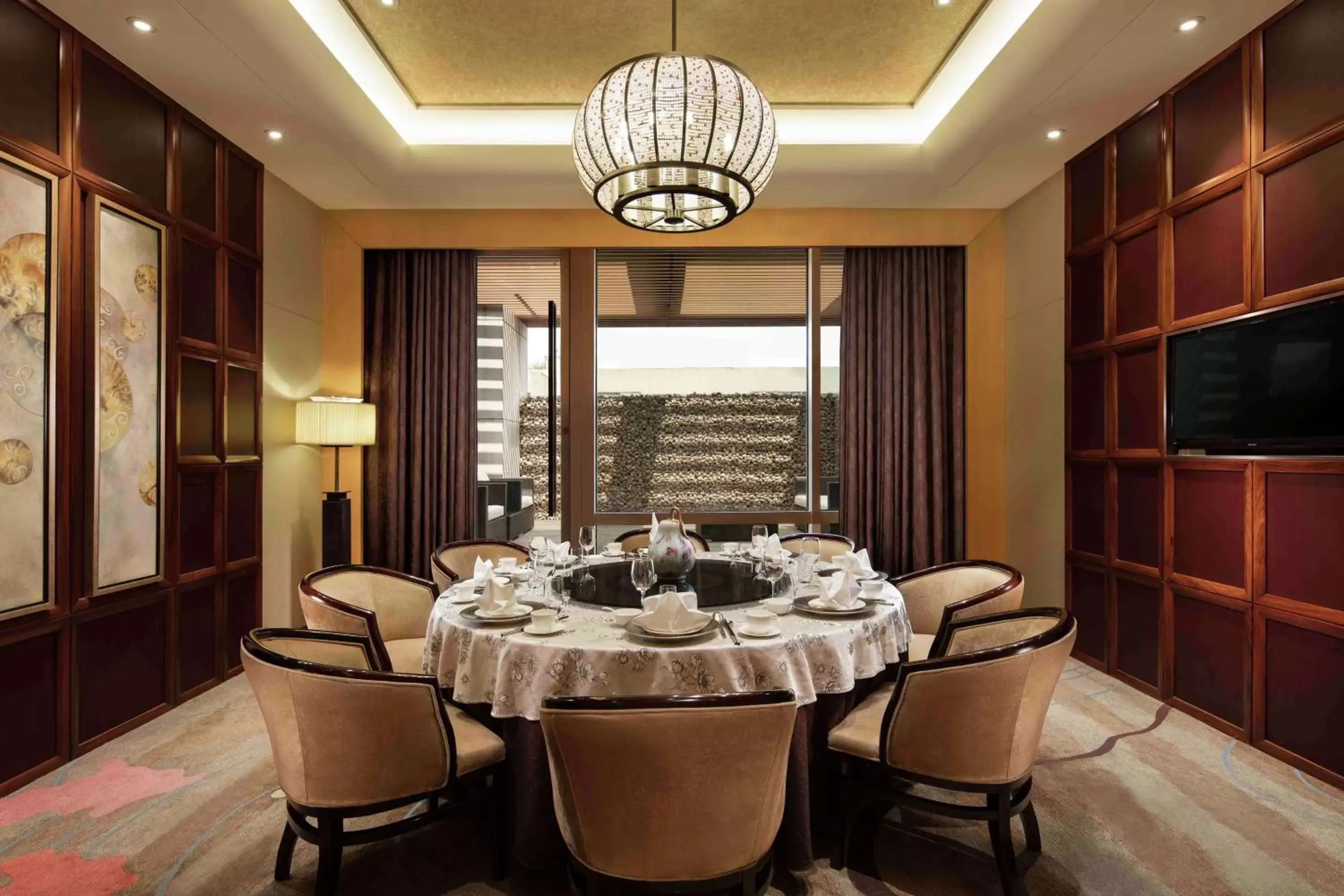 Dining area, Restaurant/Places to Eat in Hilton Zhengzhou