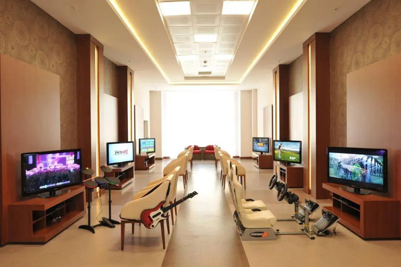 Game Room, TV/Entertainment Center in NG Afyon