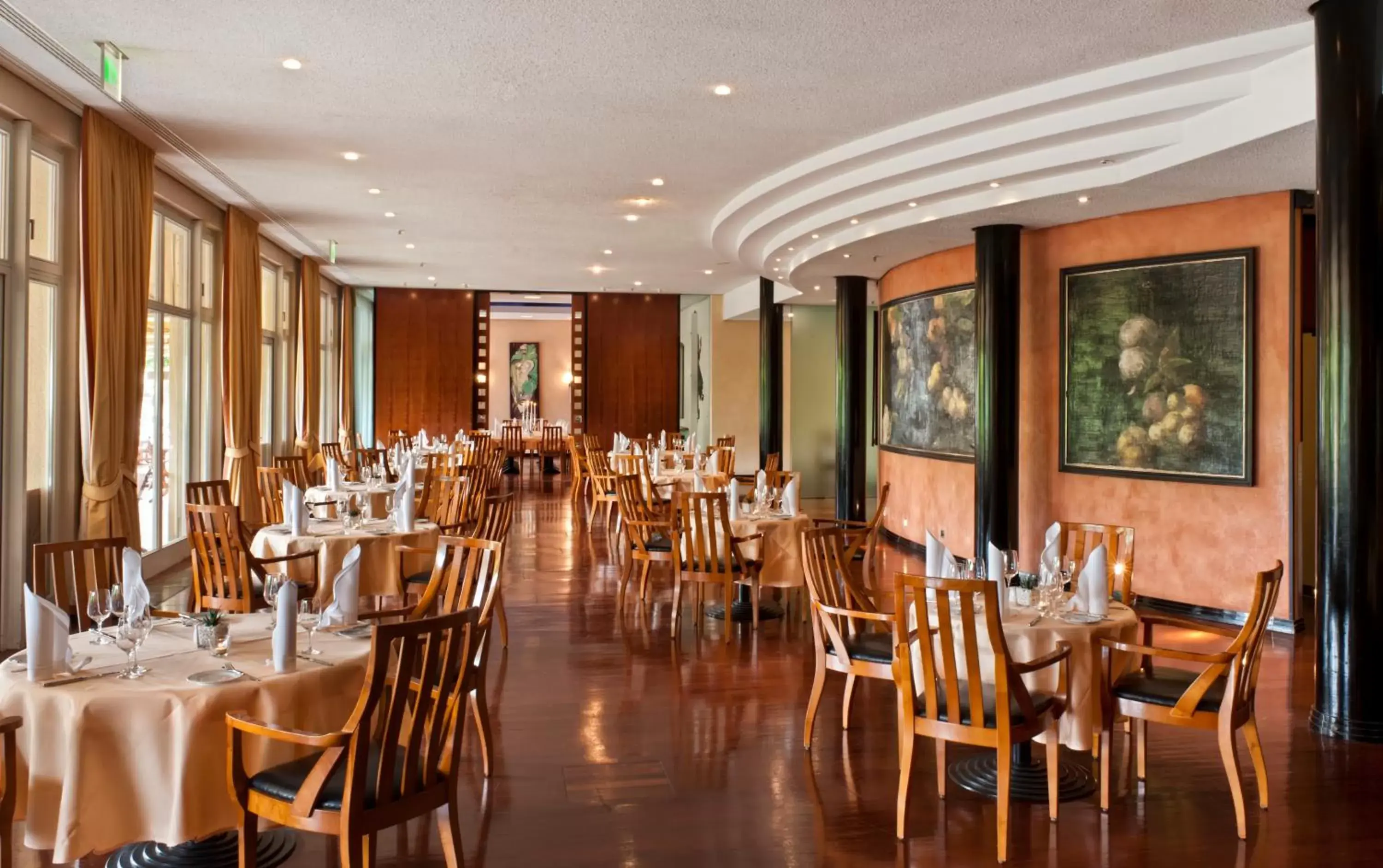 Restaurant/places to eat in Radisson Blu Park Hotel & Conference Centre Restaurant/places to eat in Radisson Blu Park Hotel & Conference Centre