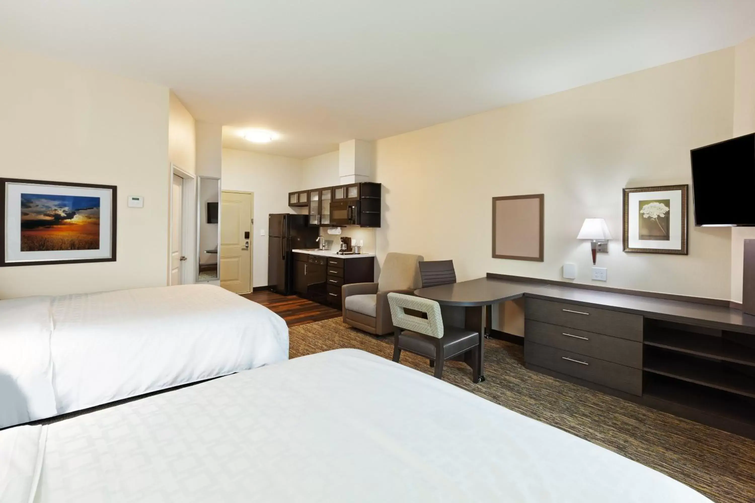 Studio Suite with Two Queen Beds and Hearing Mobility Accessible Tub in Candlewood Suites - Houston - Pasadena by IHG Studio Suite with Two Queen Beds and Hearing Mobility Accessible Tub in Candlewood Suites - Houston - Pasadena by IHG
