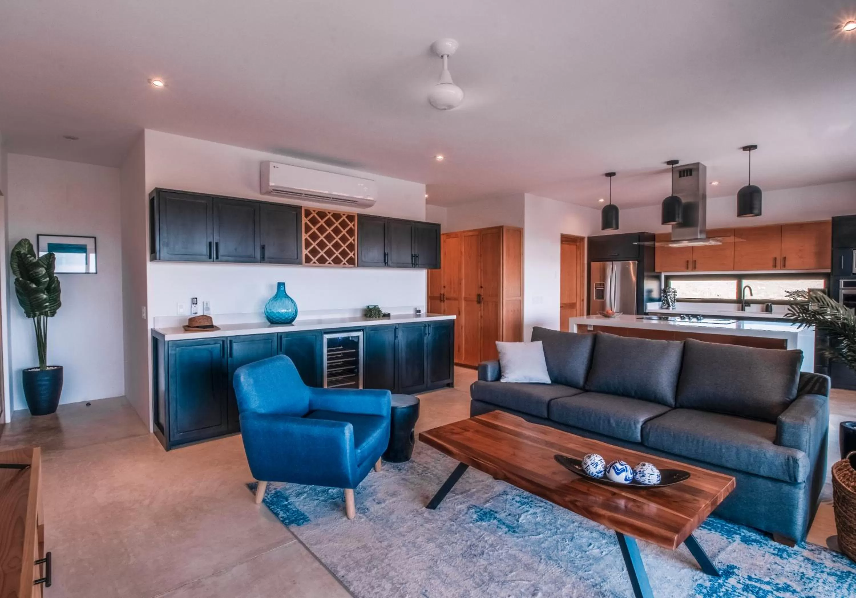 Living room, Seating Area in Cerritos Surf Residences