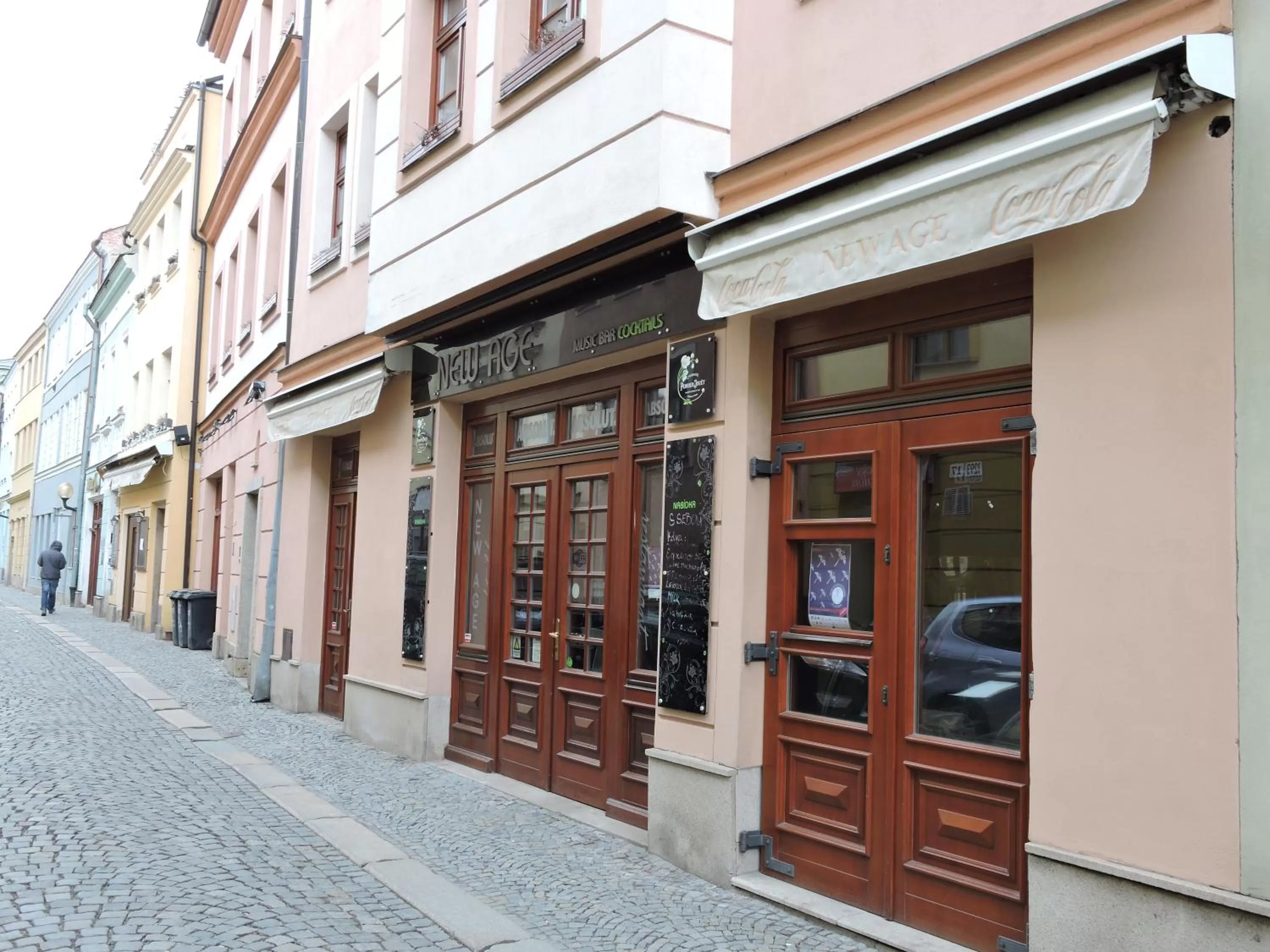 Facade/entrance in Hotel Atrium