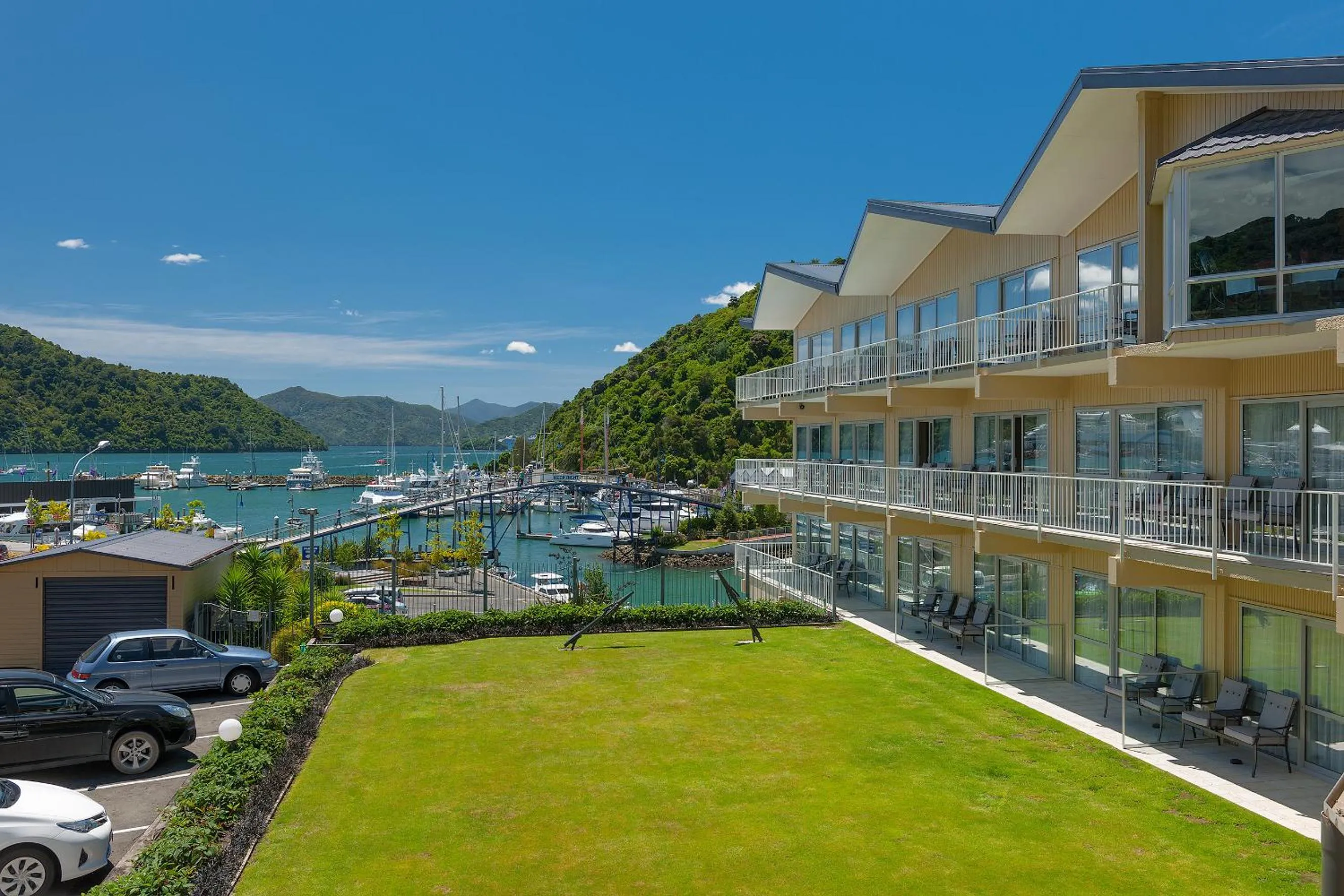 Garden in Beachcomber Inn Picton