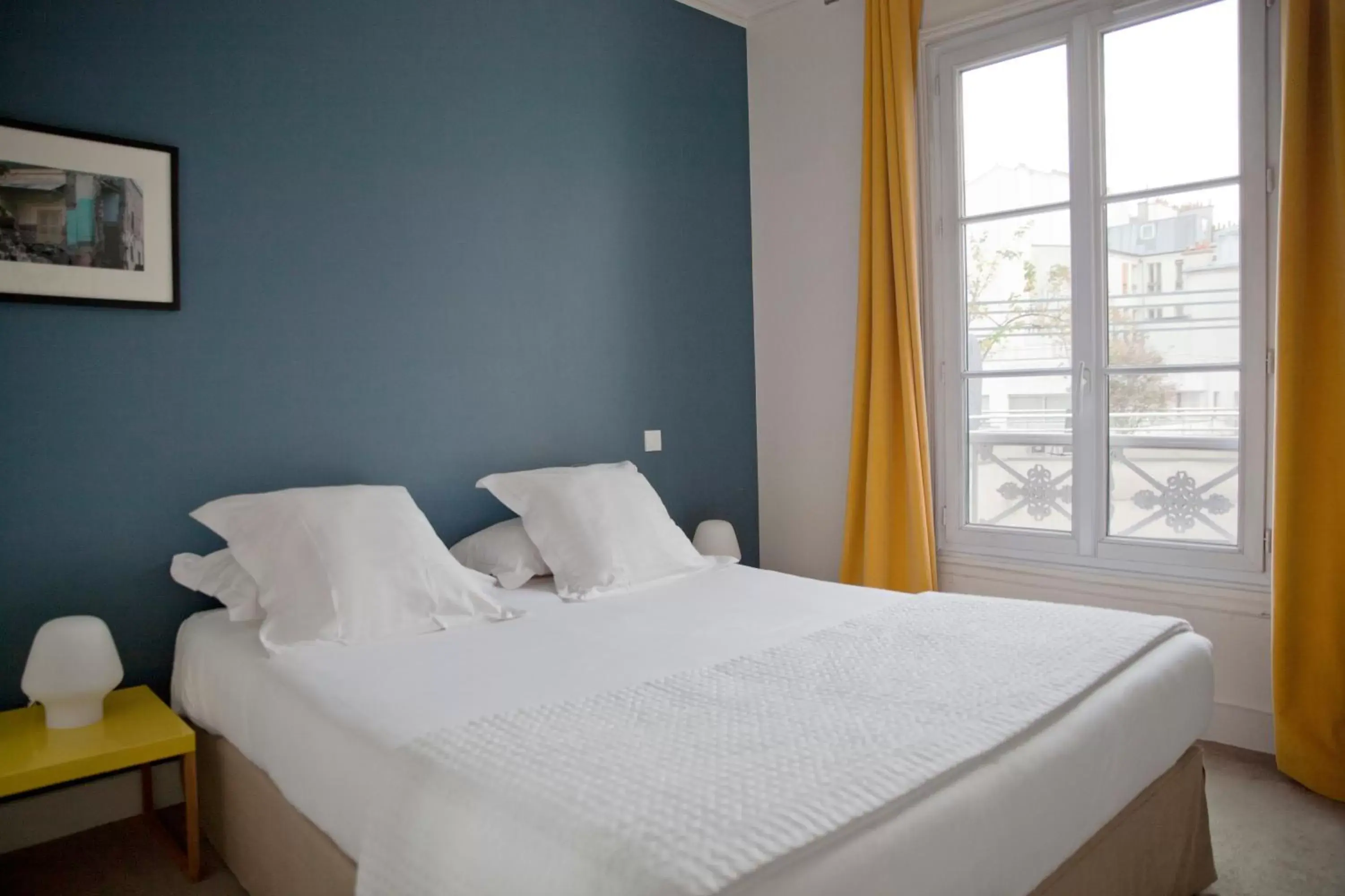Bed in Hôtel Arvor Saint Georges