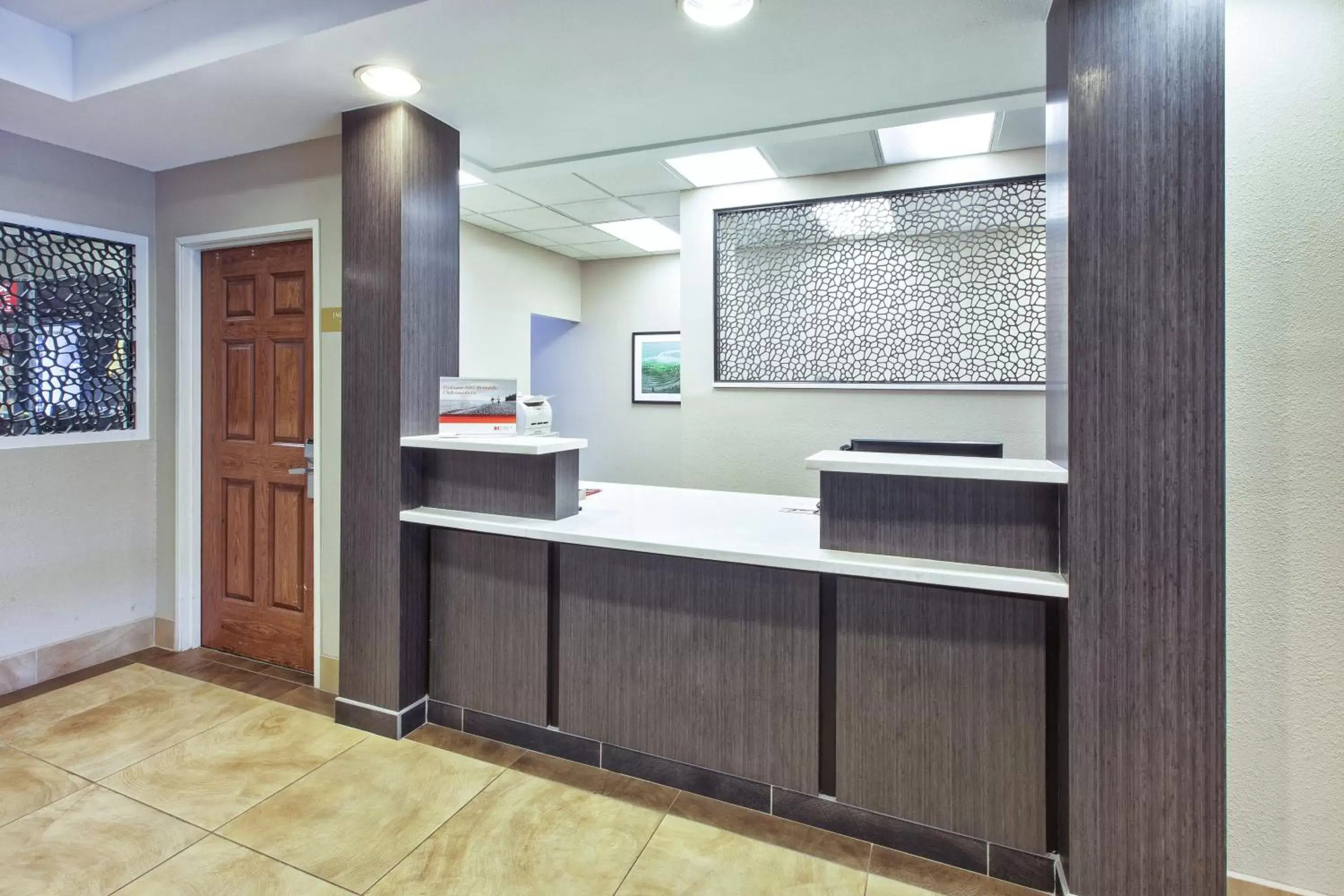 Property building, Lobby/Reception in Candlewood Suites Indianapolis Airport, an IHG Hotel