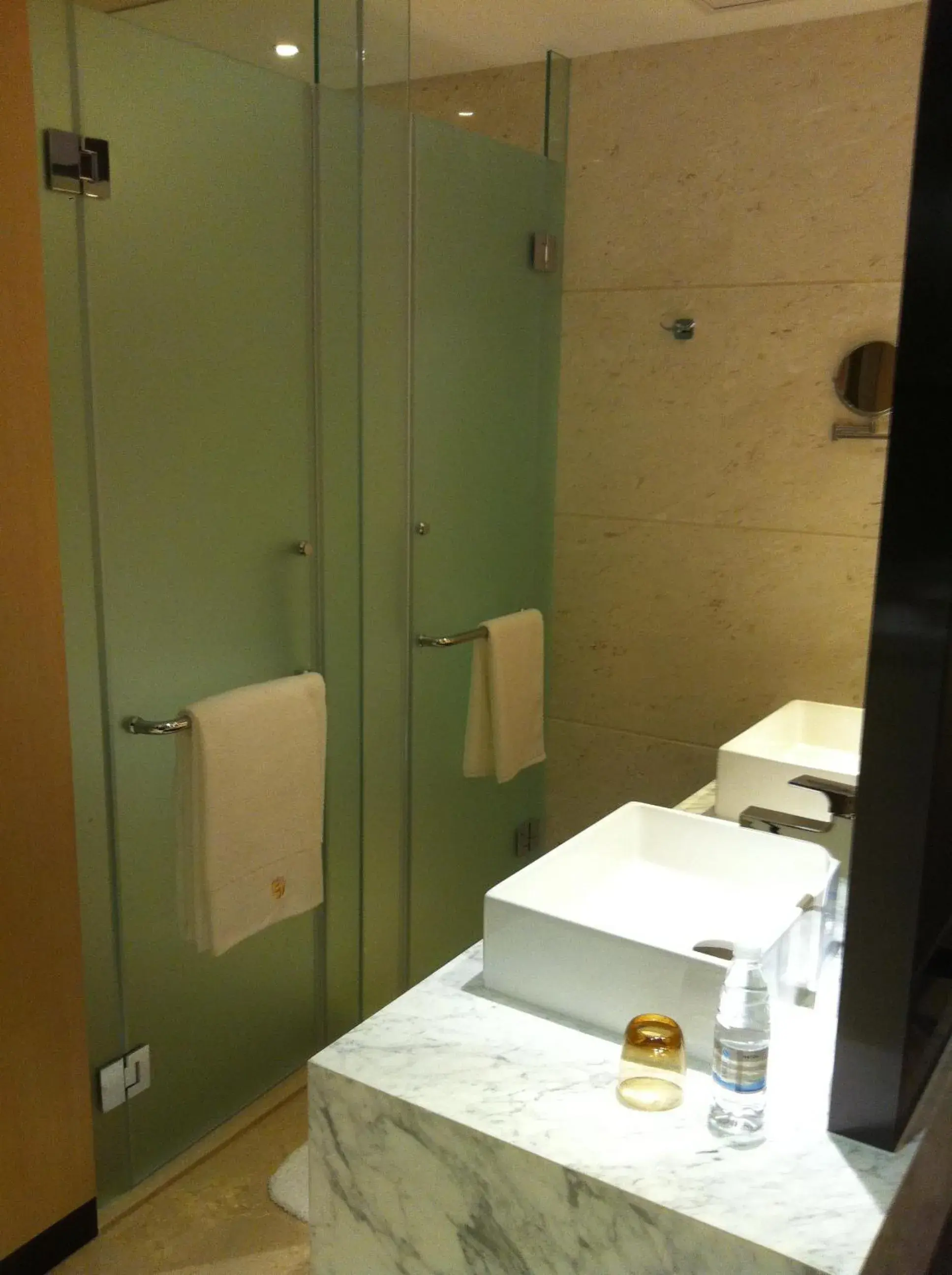 Shower, Bathroom in Northern Hotel Shanghai