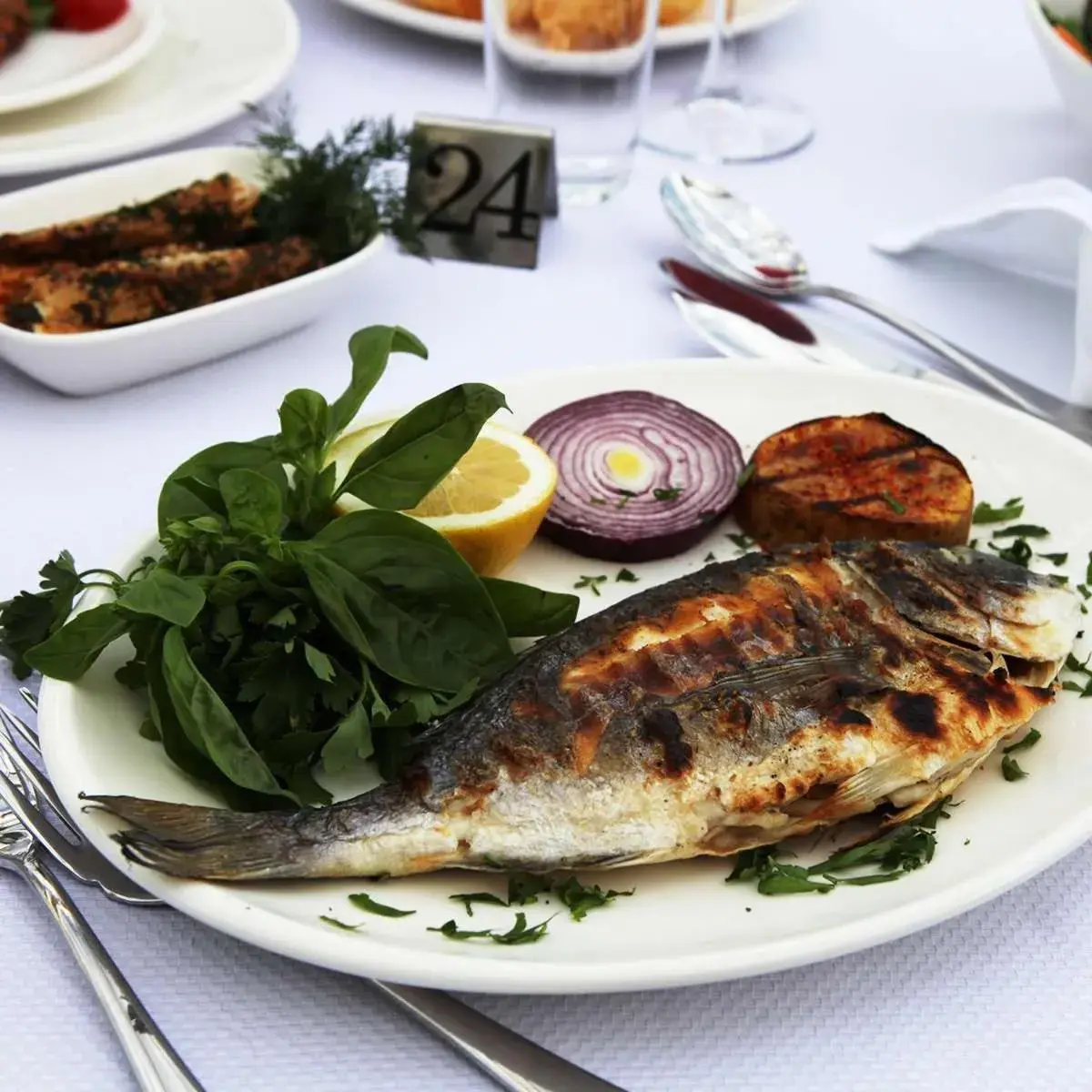 Restaurant/places to eat, Food in Hotel Emirhan Palace