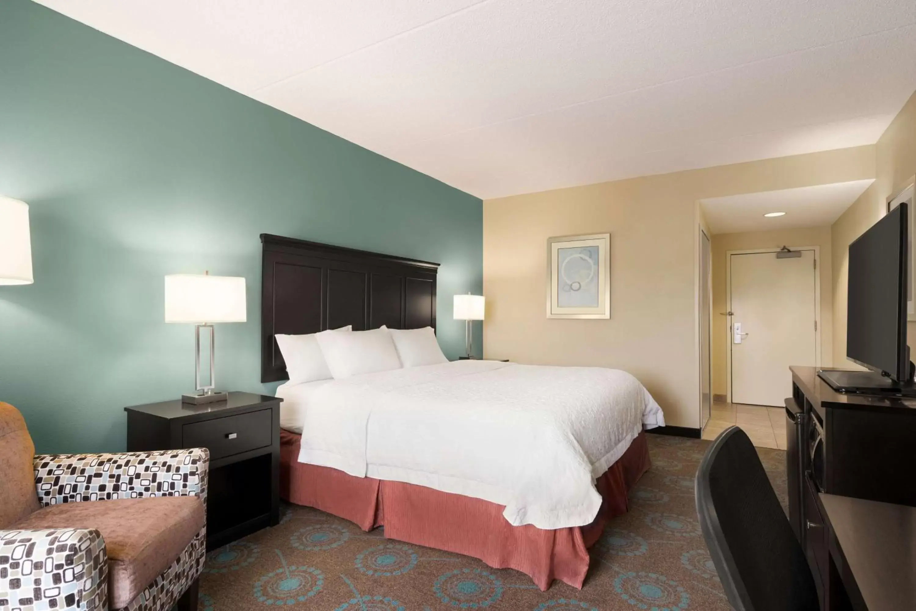 Bedroom, Bed in Hampton Inn & Suites Bluffton-Sun City