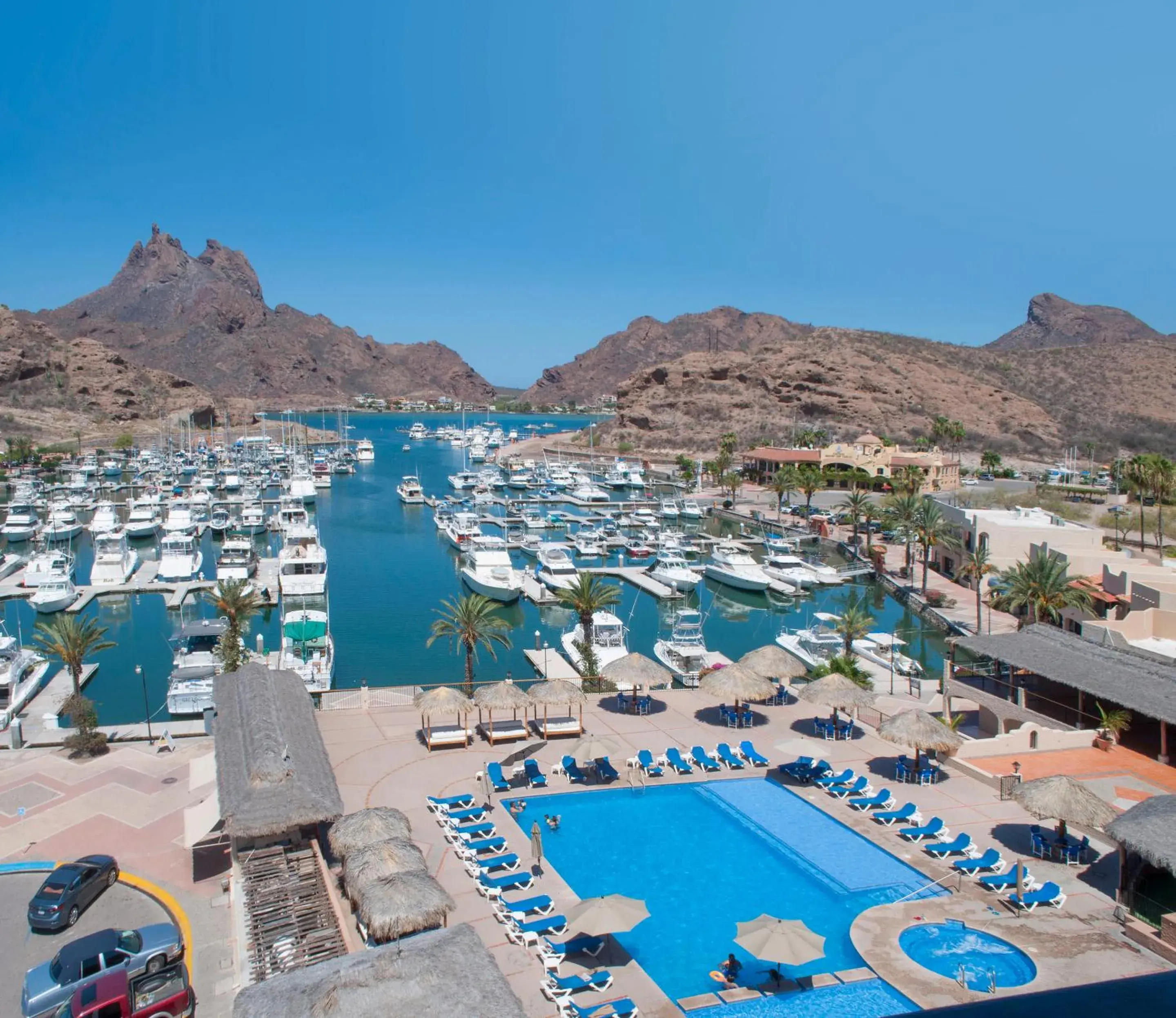 Swimming pool in Marinaterra Hotel & Spa Swimming pool in Marinaterra Hotel & Spa